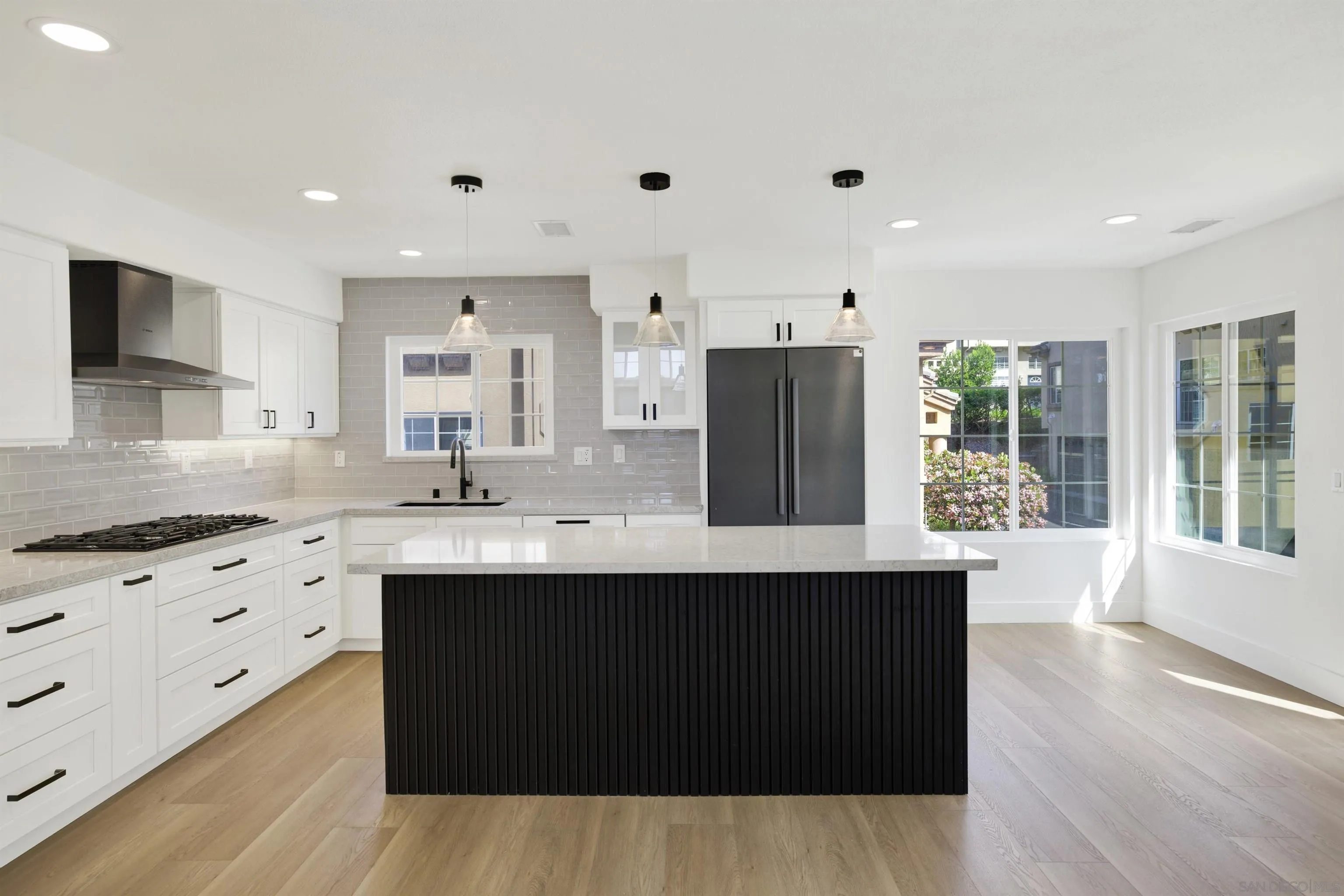 https://cdn.realtyfeed.com/cdn/127/260007764/0ac3f70b873be9539d8aa21f31ff1e1b.webp