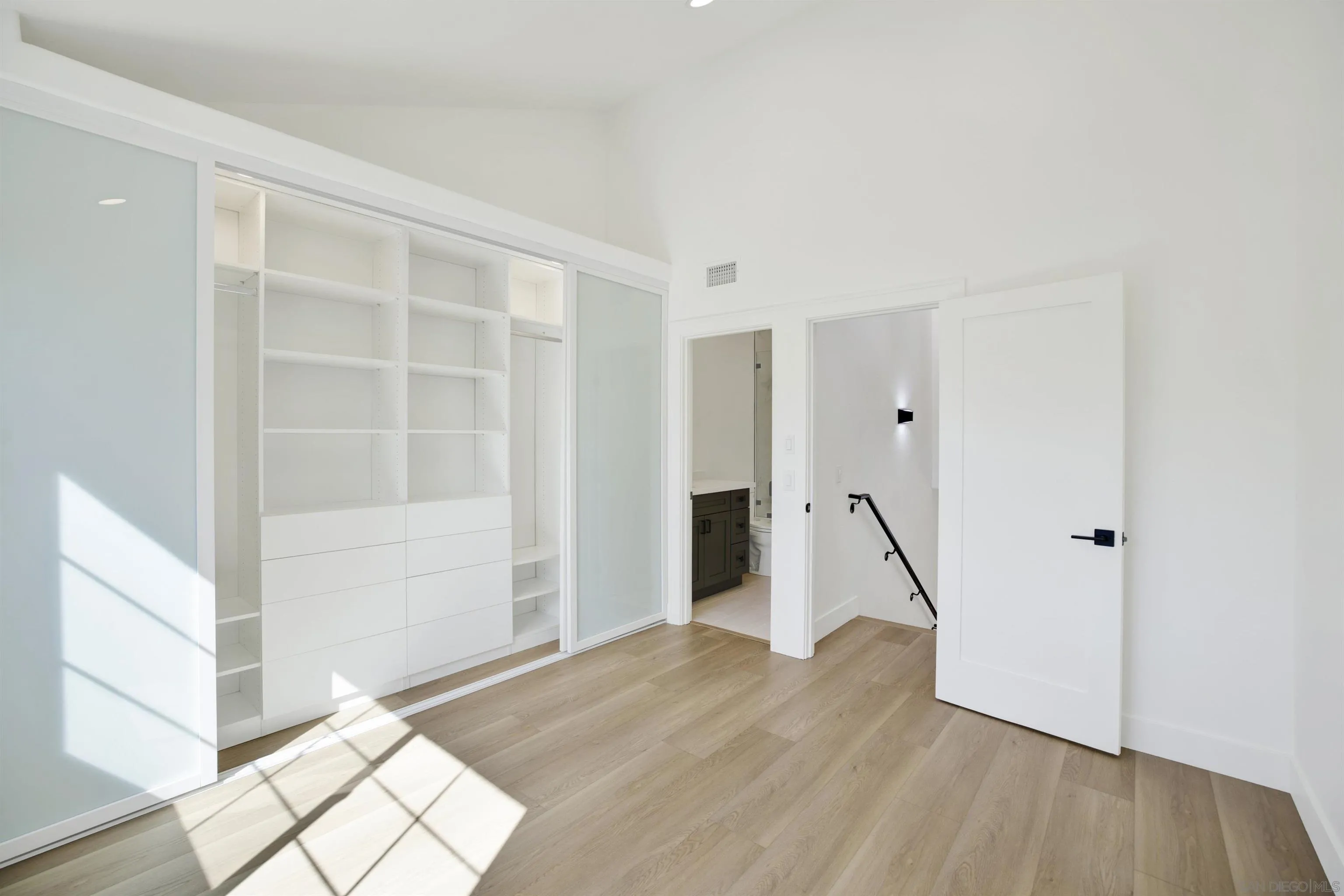 https://cdn.realtyfeed.com/cdn/127/260007764/619b7515d445808d32a160bd83e4fff4.webp
