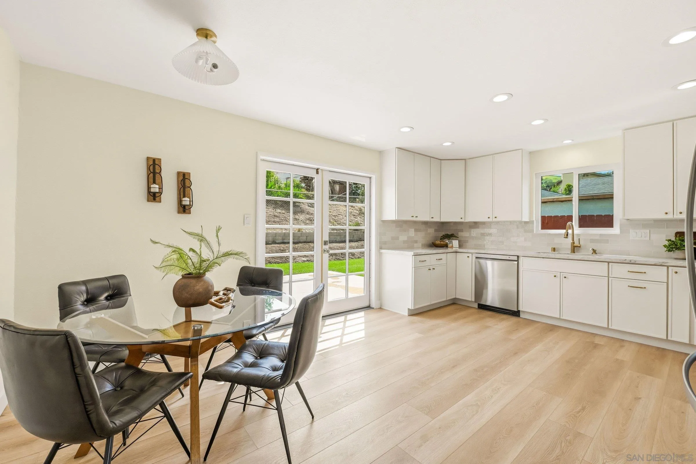 https://cdn.realtyfeed.com/cdn/127/260007766/3d37dca12b92a6b267225f0520e86a08.webp