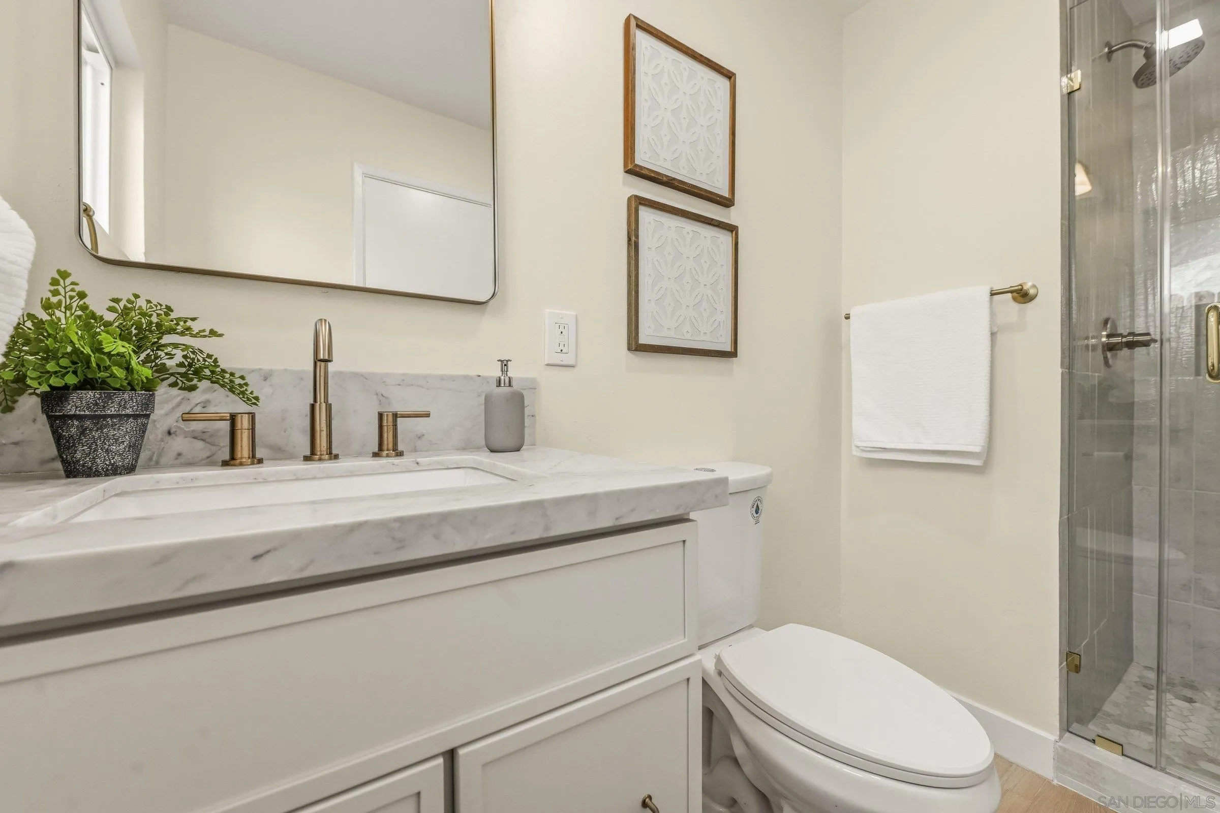 https://cdn.realtyfeed.com/cdn/127/260007766/49197c8009db872b7250289845480006.webp