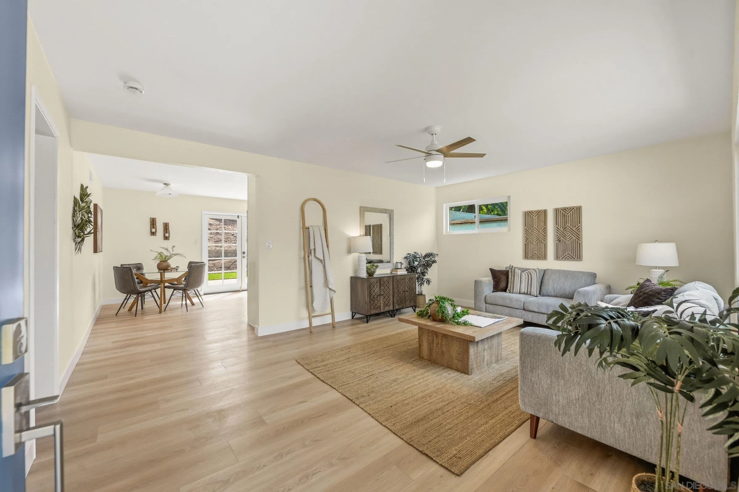 https://cdn.realtyfeed.com/cdn/127/260007766/639c85a0438b107cba26348db7688bc6.webp