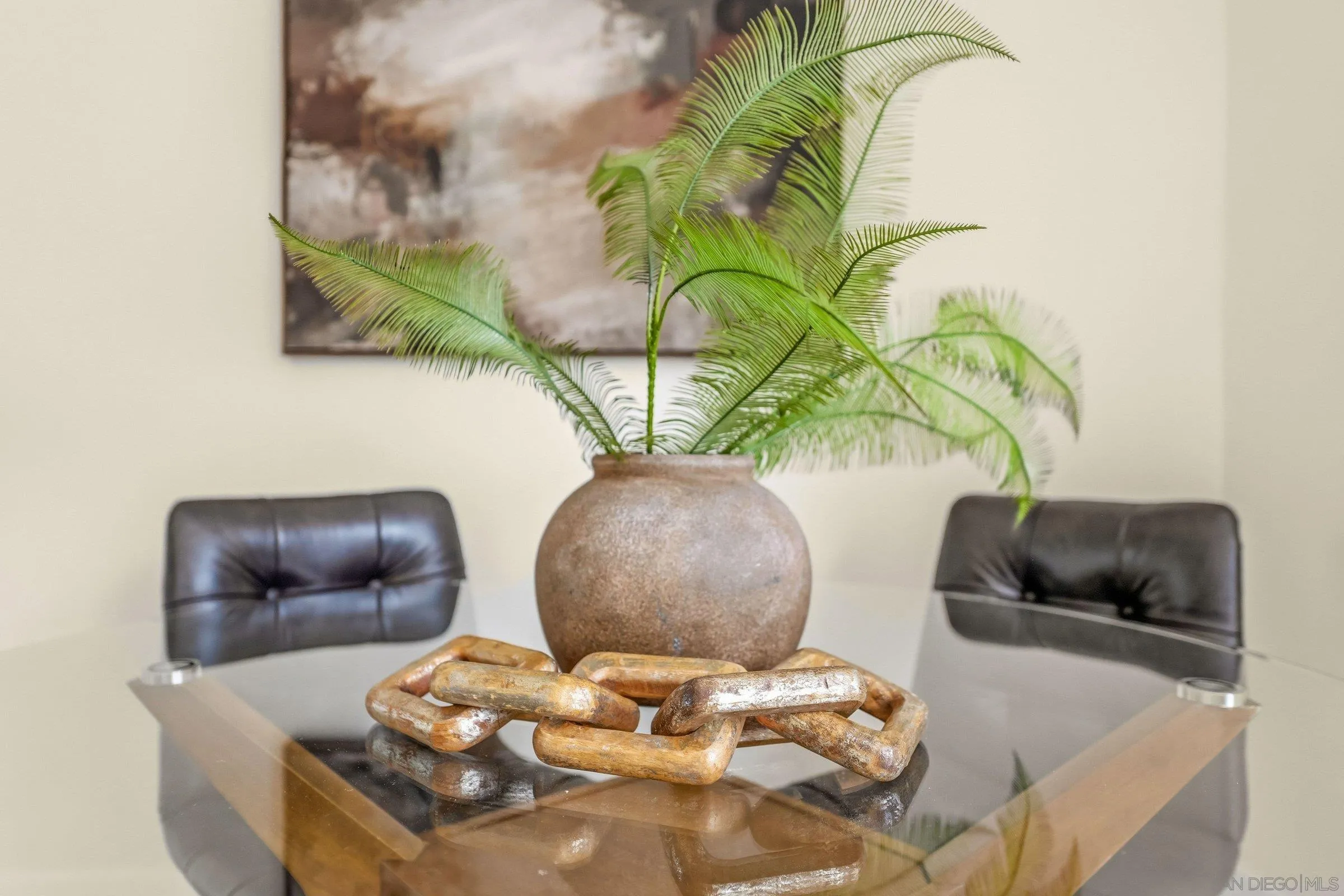 https://cdn.realtyfeed.com/cdn/127/260007766/c158edcca860c315c46ba525f2c0e3f5.webp