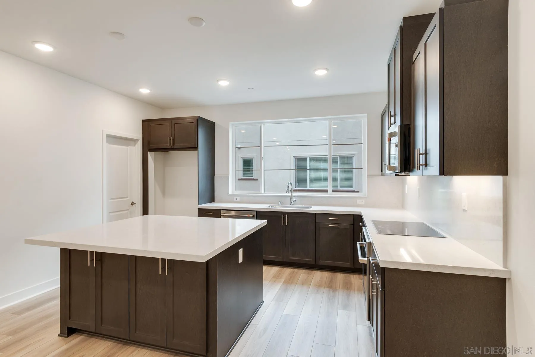 Photo #10: 260007775 Listing: Photo #10