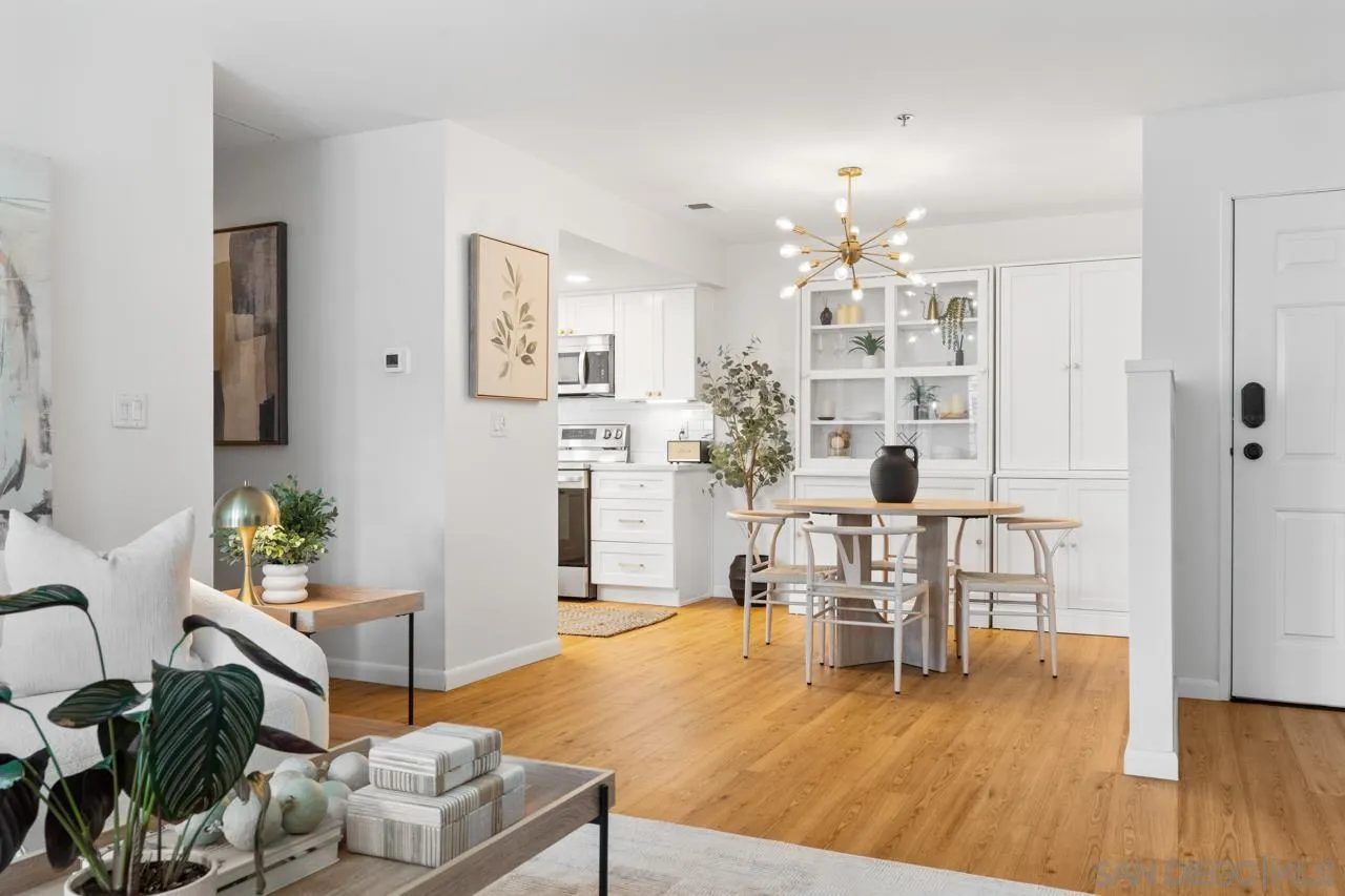 https://cdn.realtyfeed.com/cdn/127/260007777/0a53d68bfcebbc580339e96310ee7893.webp
