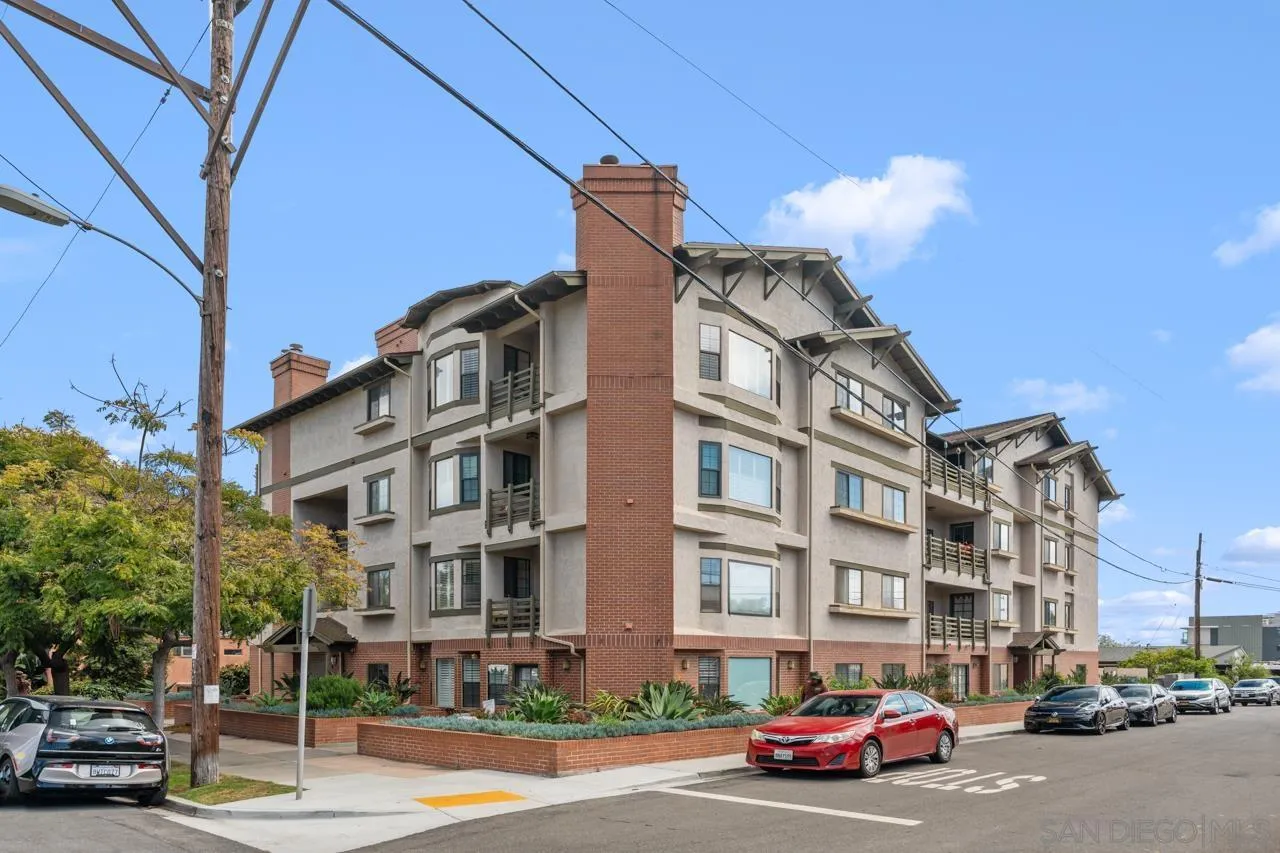 https://cdn.realtyfeed.com/cdn/127/260007777/a97e5747ce7984c897b199c9029259f8.webp