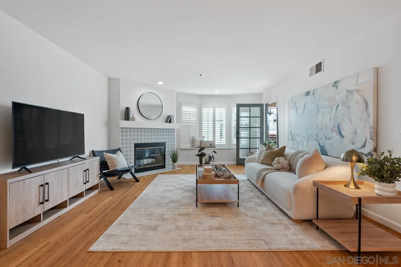 https://cdn.realtyfeed.com/cdn/127/260007777/b3daeccdc2b7ee98726354e225b0a54e.webp
