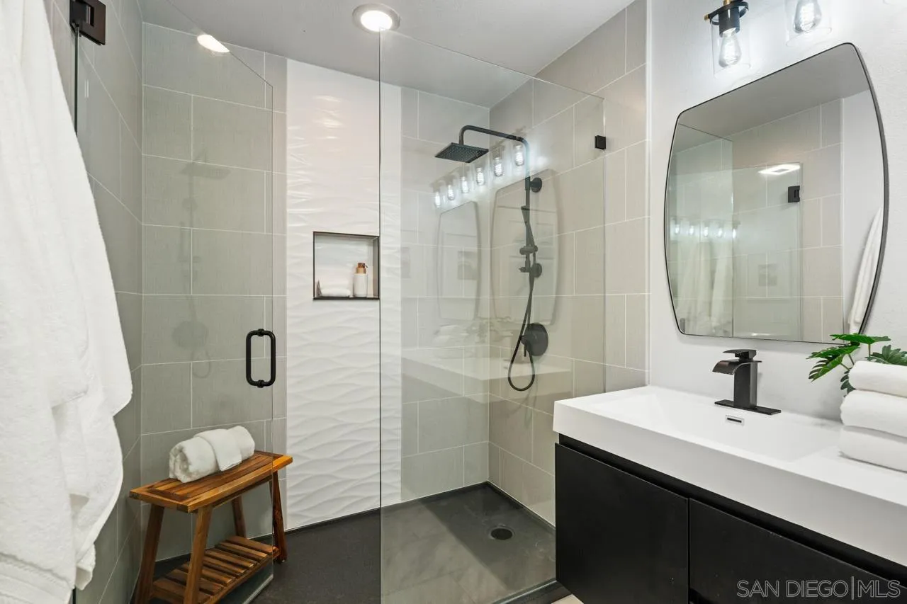 https://cdn.realtyfeed.com/cdn/127/260007777/d98e3ef1bdaa7e90614463105ab4a195.webp