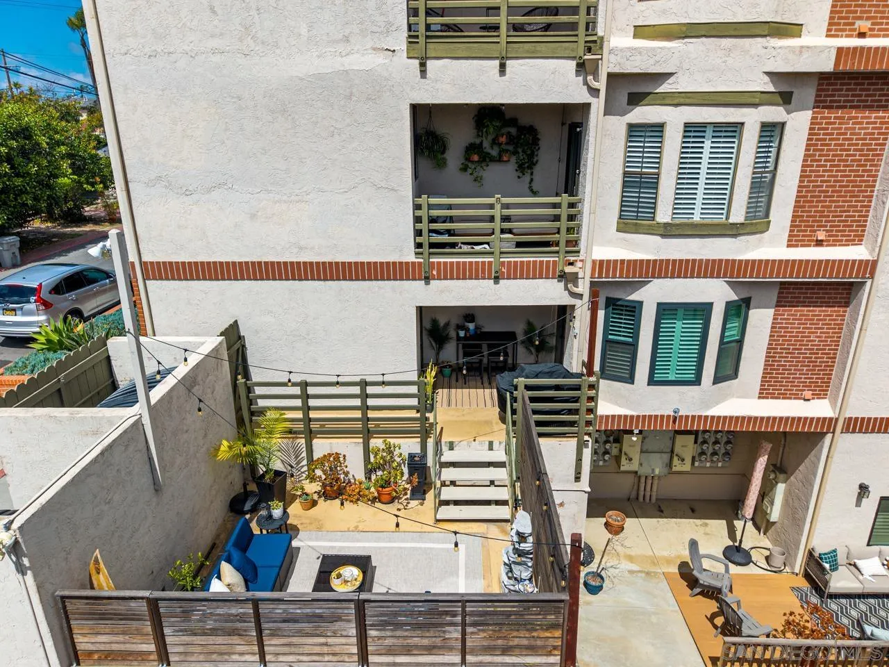 https://cdn.realtyfeed.com/cdn/127/260007777/f3f5d5aeffbed94cf2c508d5f671354c.webp