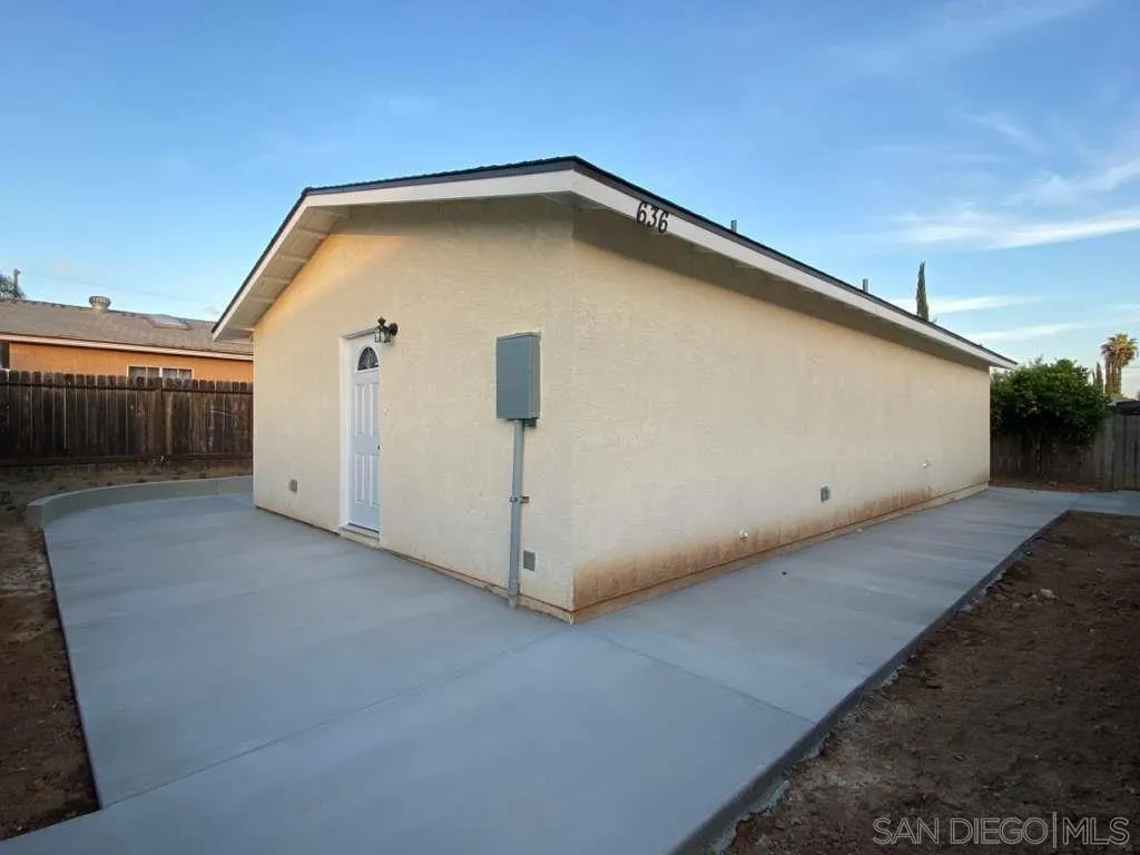 Escondido, CA 92027
