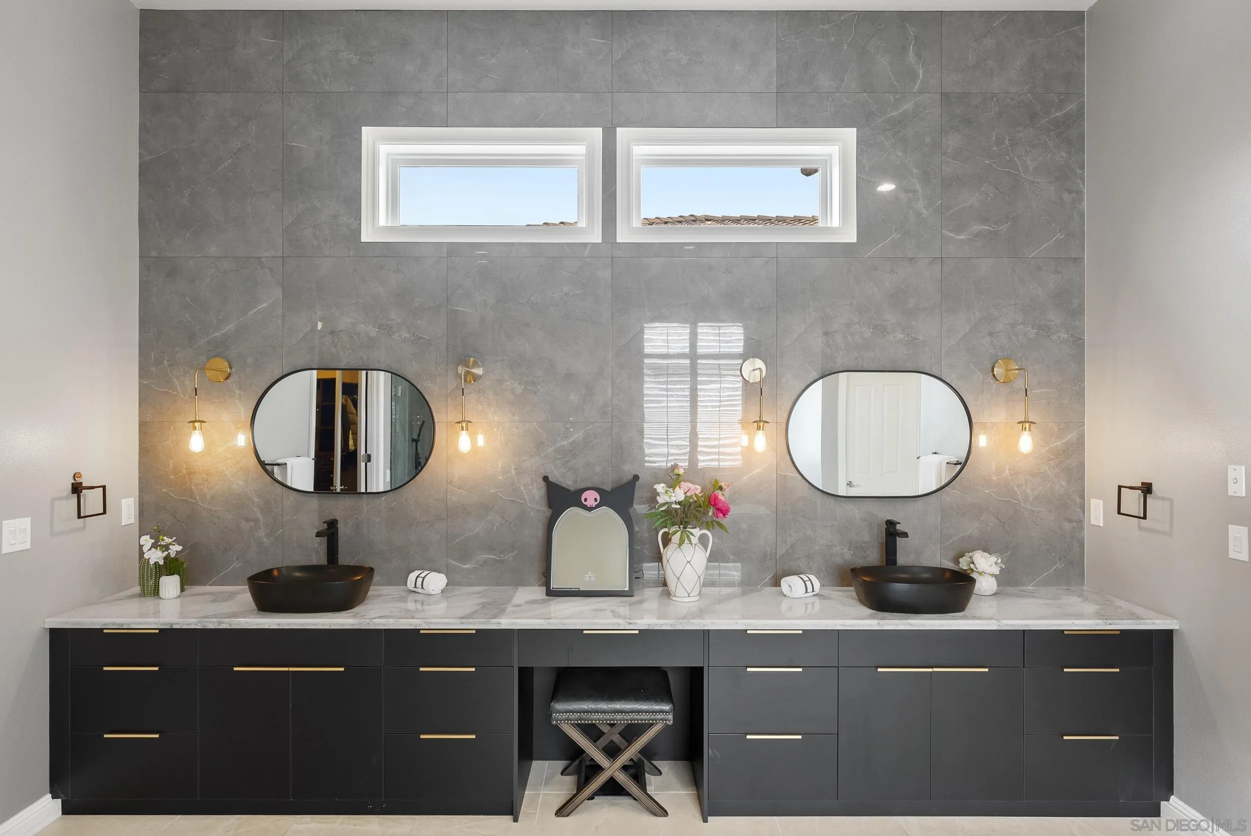 https://cdn.realtyfeed.com/cdn/127/260007781/1c1c3119e63251d67c4bbb3f68f0fe40.webp