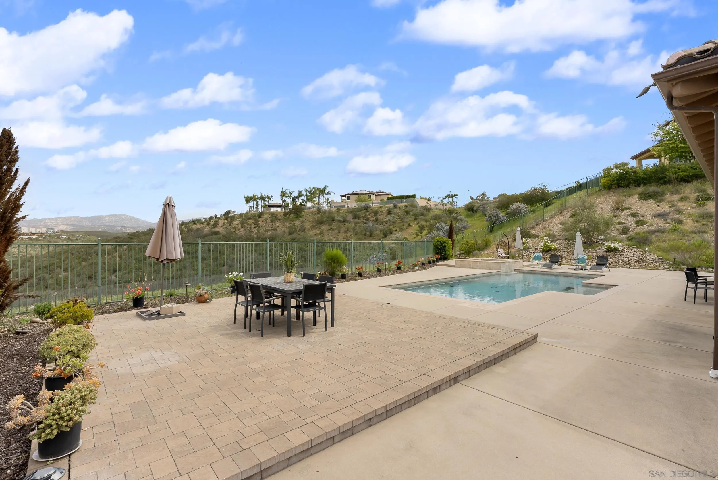 https://cdn.realtyfeed.com/cdn/127/260007781/20fa67c2c36f06fd9ec9a60d663a6f14.webp