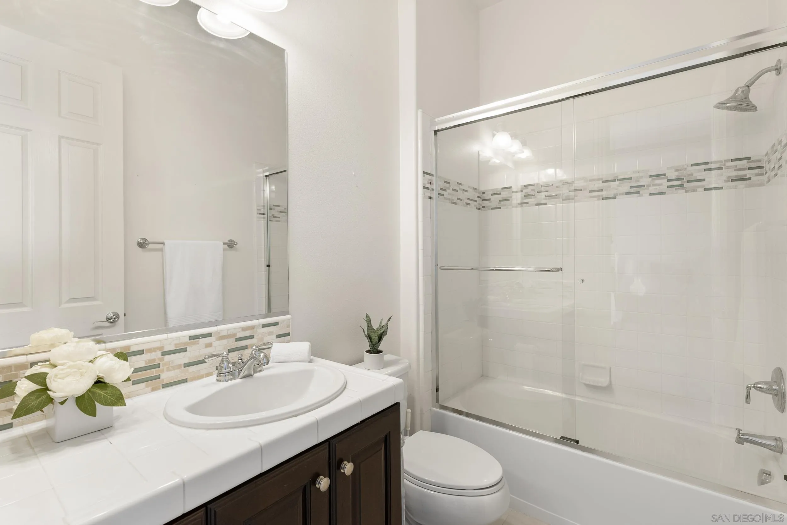 https://cdn.realtyfeed.com/cdn/127/260007781/3f833420919d0a4508b7fe74acd99bff.webp