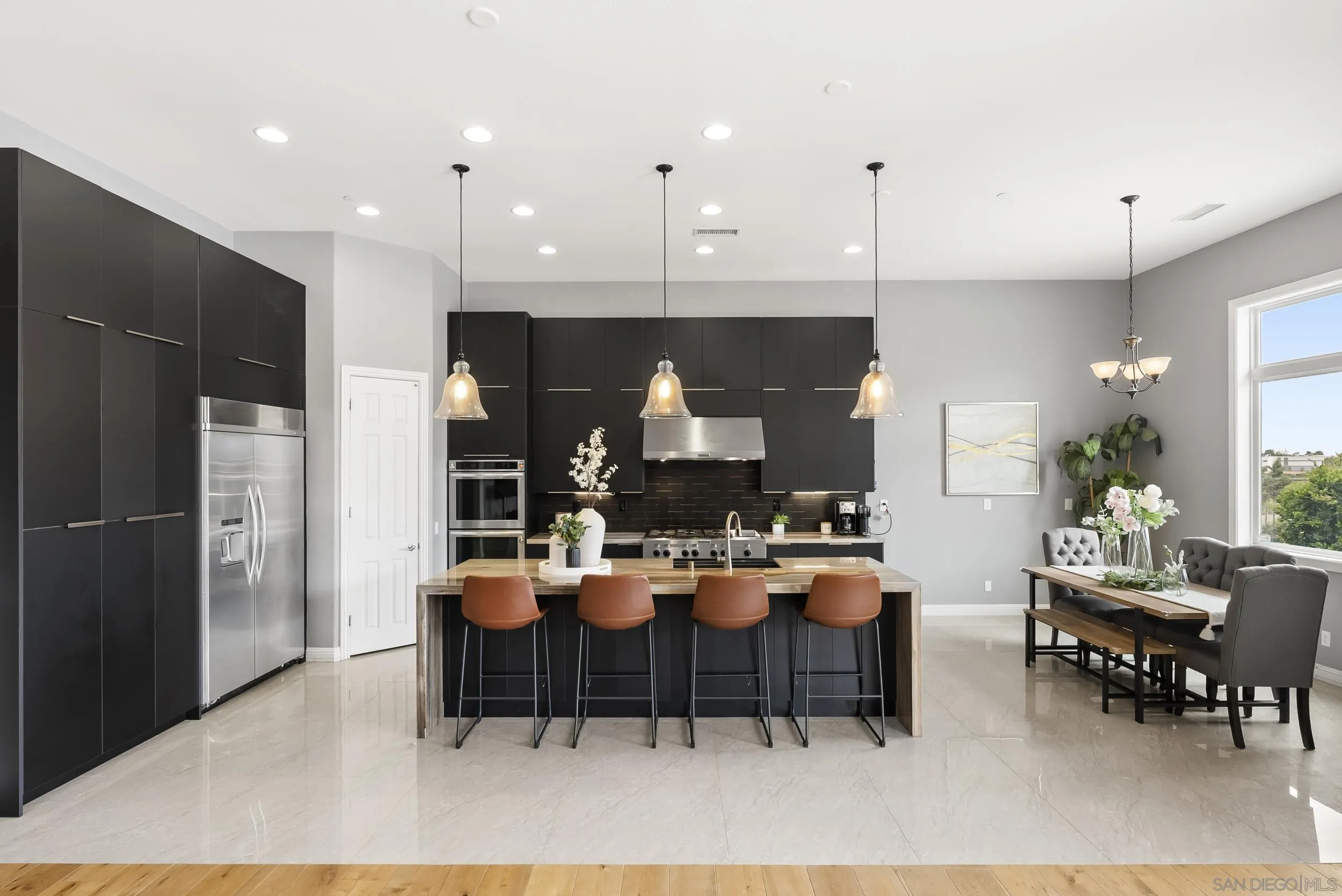https://cdn.realtyfeed.com/cdn/127/260007781/46cd7e7c6e17679e0048b4a8b0810eaa.webp