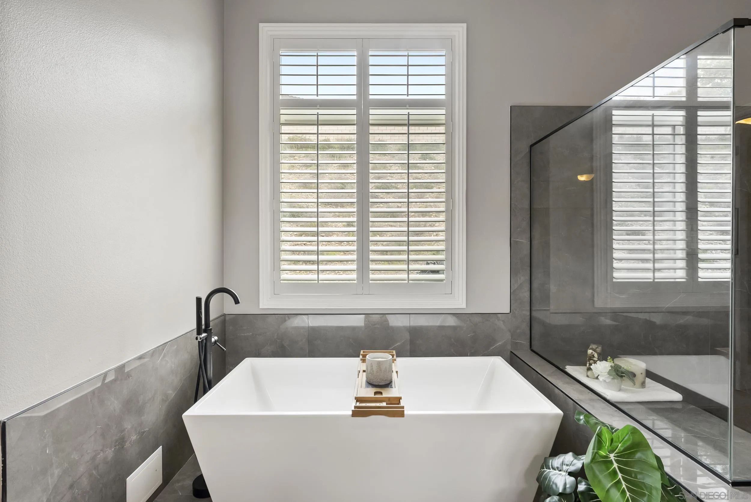 https://cdn.realtyfeed.com/cdn/127/260007781/86965dd624ceb1c77bb29deea90c9592.webp