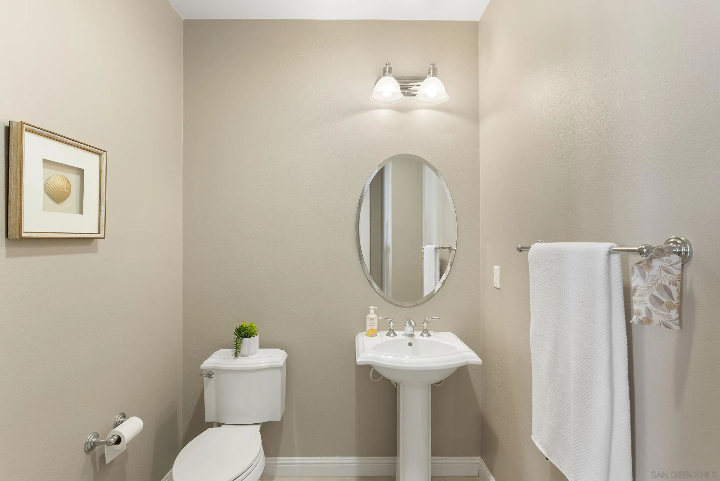 https://cdn.realtyfeed.com/cdn/127/260007781/8a43cb210e06dcefdd508060d6b37629.webp