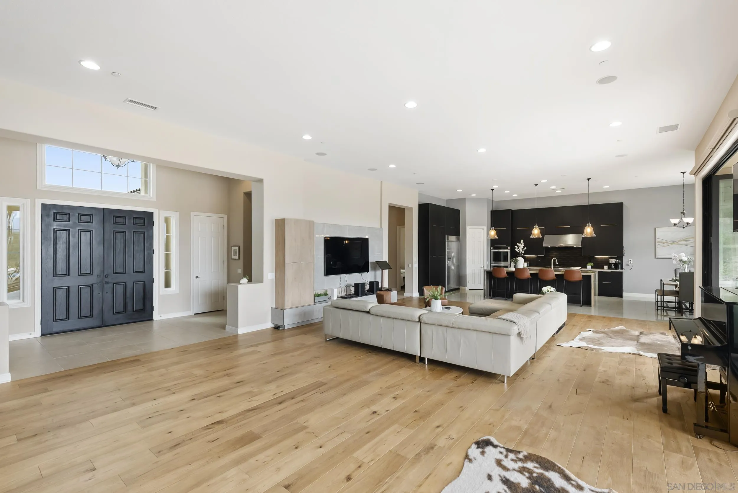 https://cdn.realtyfeed.com/cdn/127/260007781/997096683dd0f2b6b3314862674ce359.webp