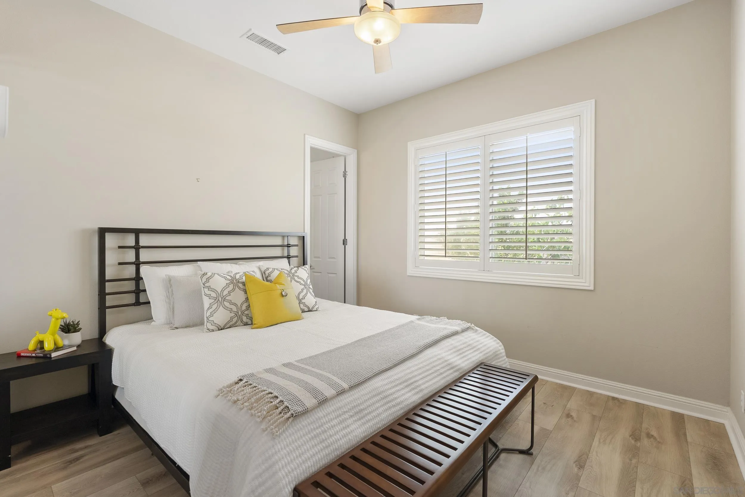 https://cdn.realtyfeed.com/cdn/127/260007781/b59fcaf3f489dec15059fd63be532190.webp