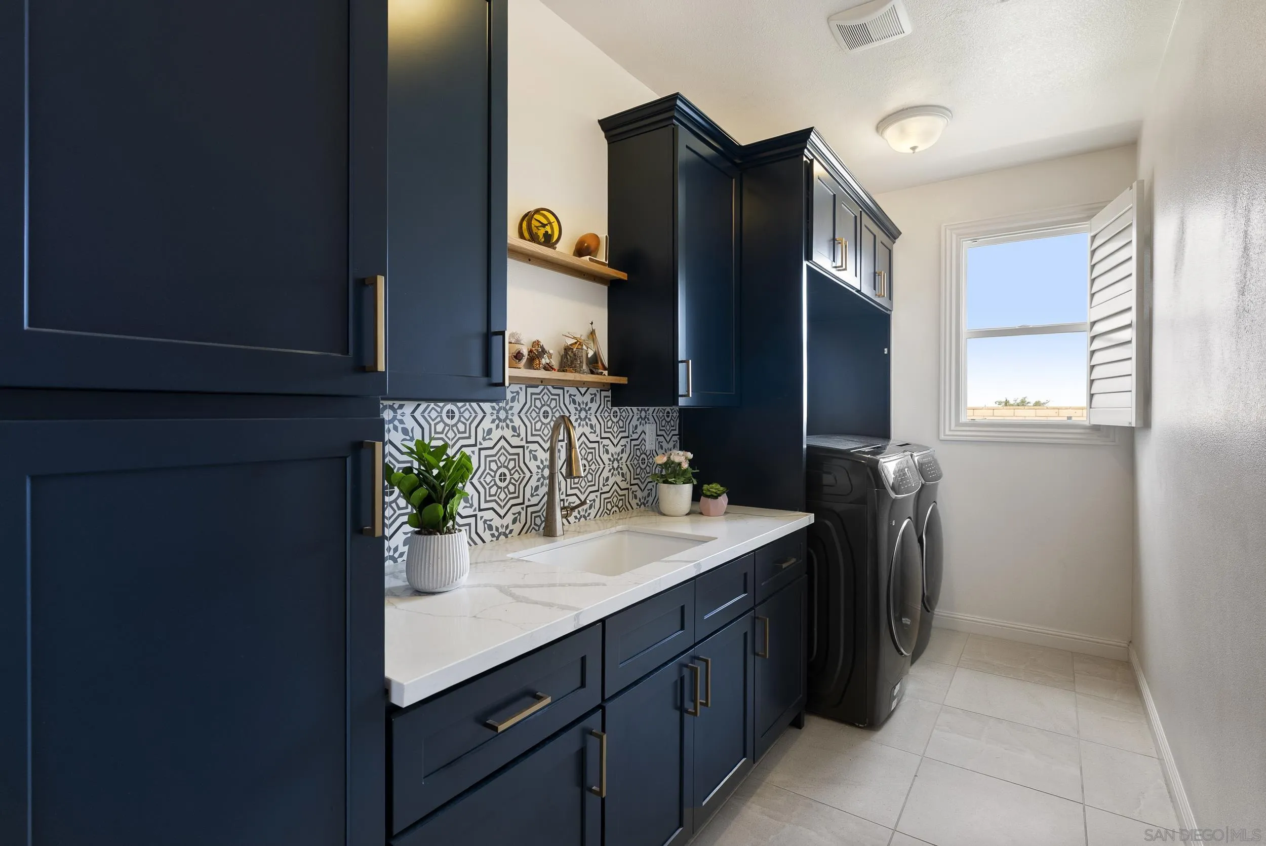 https://cdn.realtyfeed.com/cdn/127/260007781/d766f58165008b66cc26ea764885f327.webp