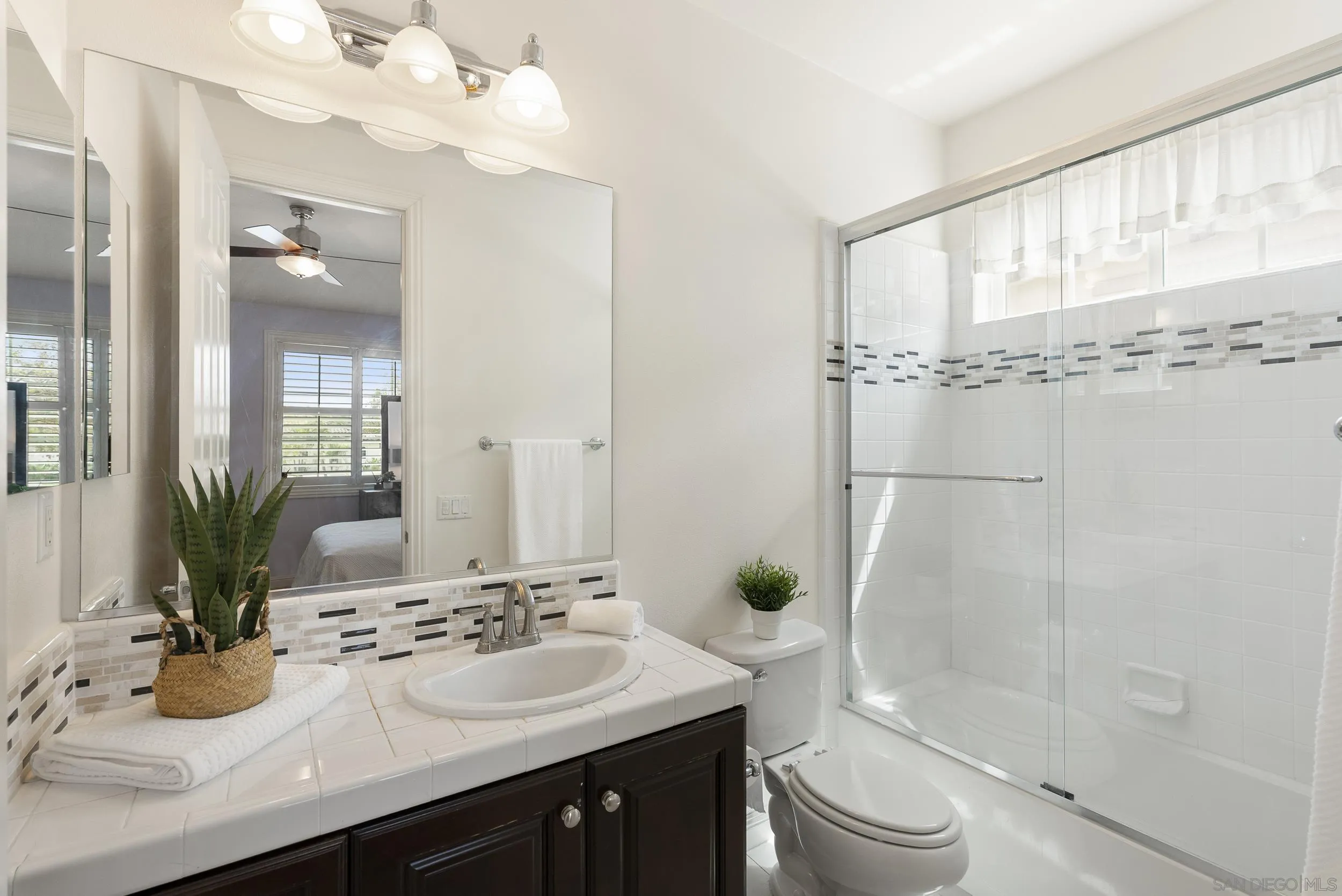 https://cdn.realtyfeed.com/cdn/127/260007781/f09127fa3d0db2140baec015e75a7661.webp