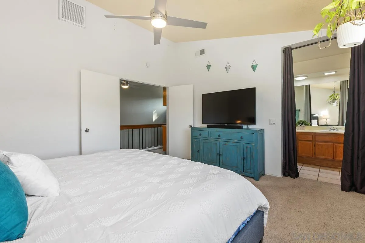 https://cdn.realtyfeed.com/cdn/127/260007782/7d4fb73a598a1ecf8877d3b6754b1032.webp