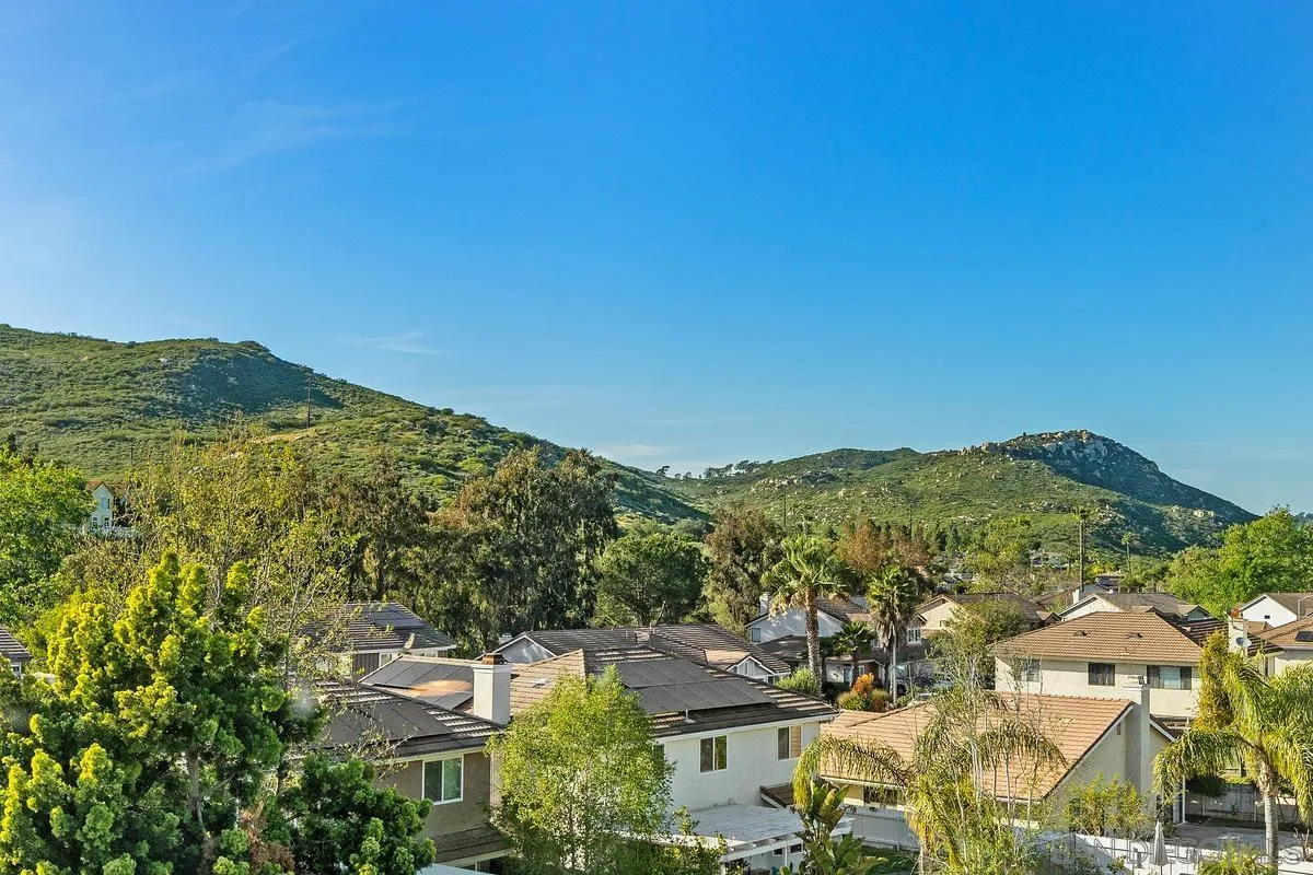https://cdn.realtyfeed.com/cdn/127/260007782/e71141289e18aa81abe8286e2a4f7450.webp