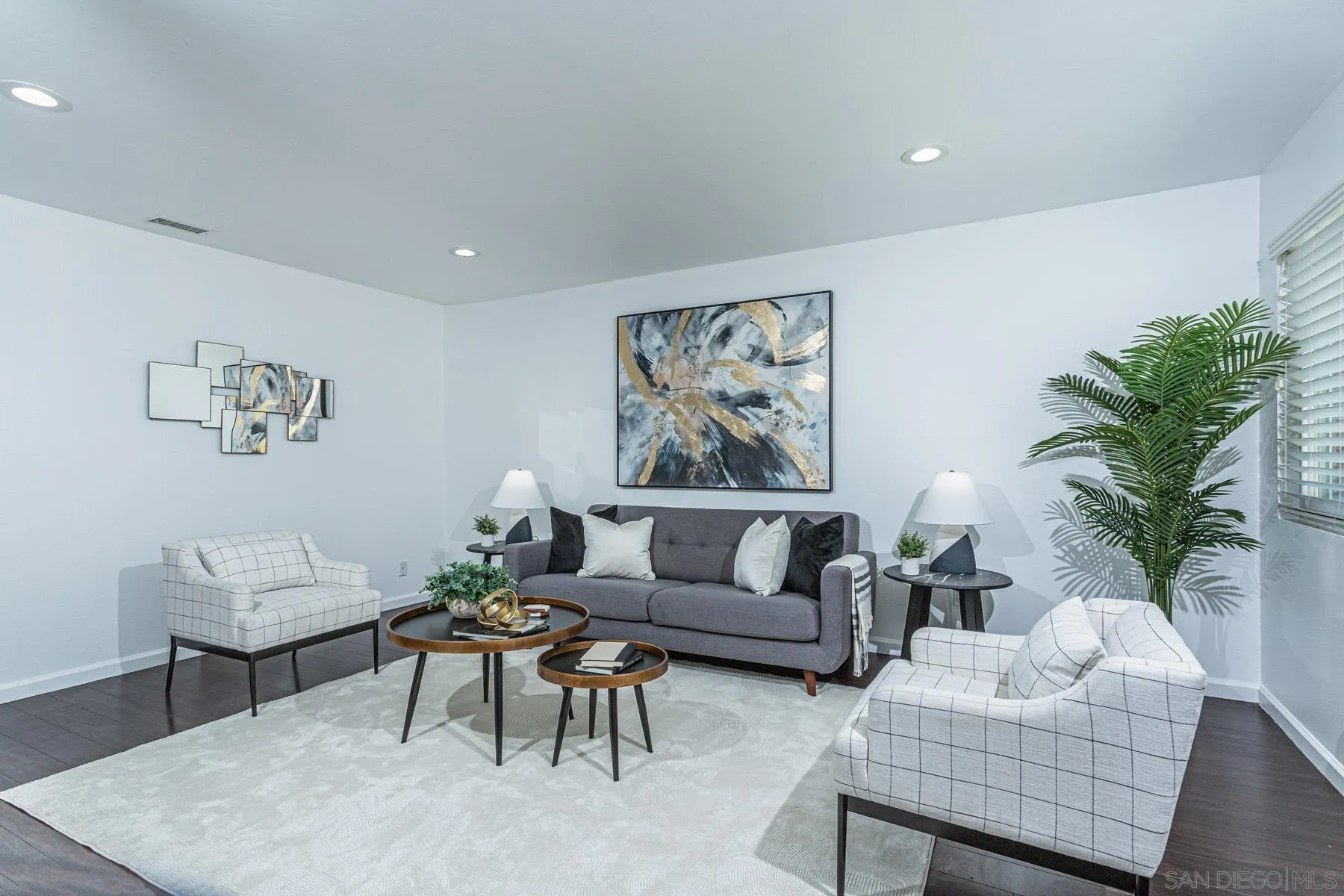 https://cdn.realtyfeed.com/cdn/127/260007790/ac354487549e435c617e0716390cc345.webp