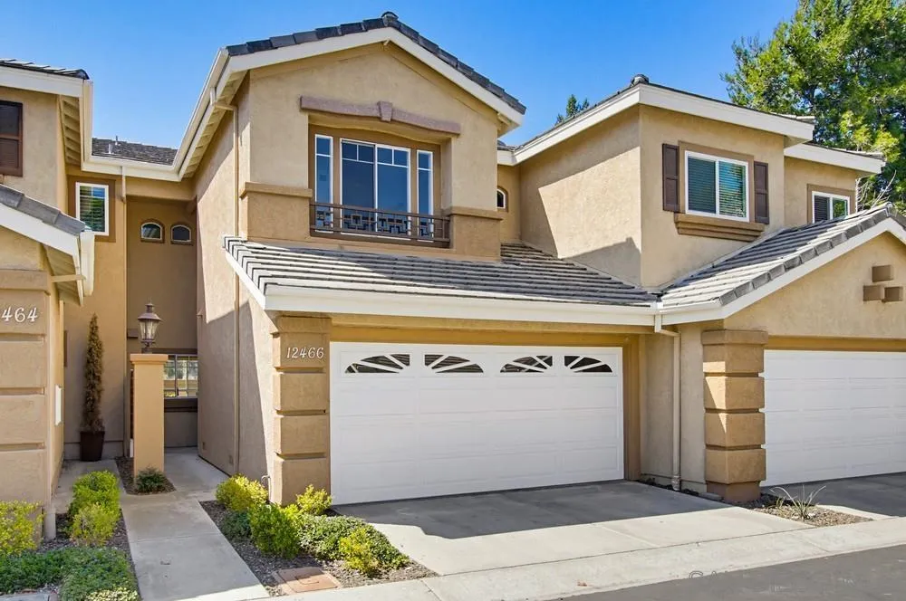 Photo #1: 260007792 Listing: Photo #1