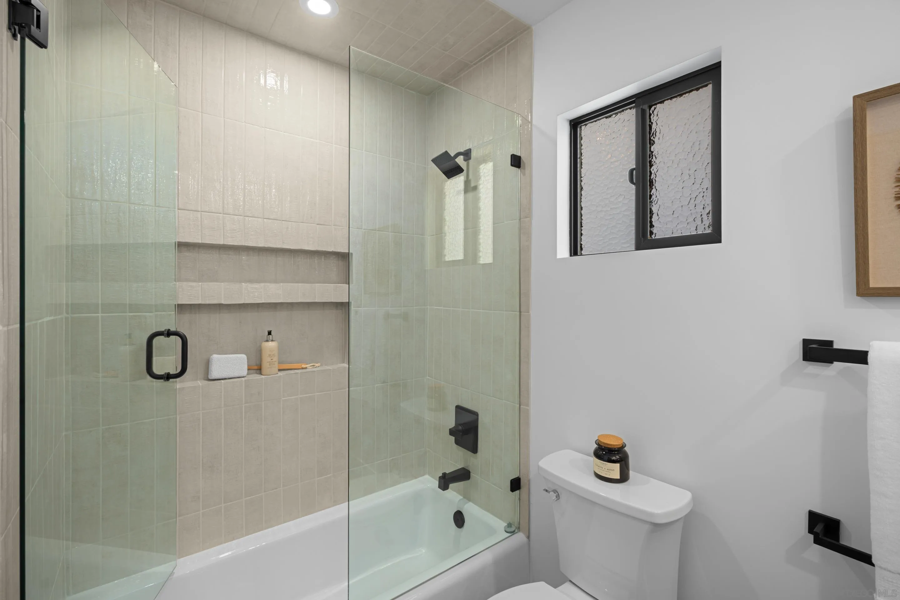 https://cdn.realtyfeed.com/cdn/127/260007810/7b46c5c1e9099b2e7983c63cb79b32a6.webp