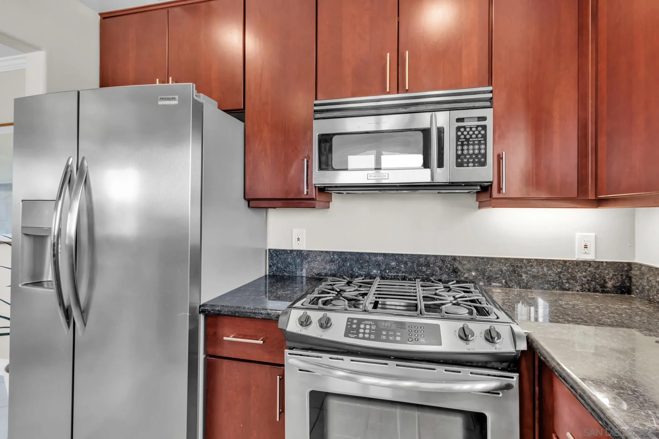 Photo #6: 260007818 Listing: Photo #6