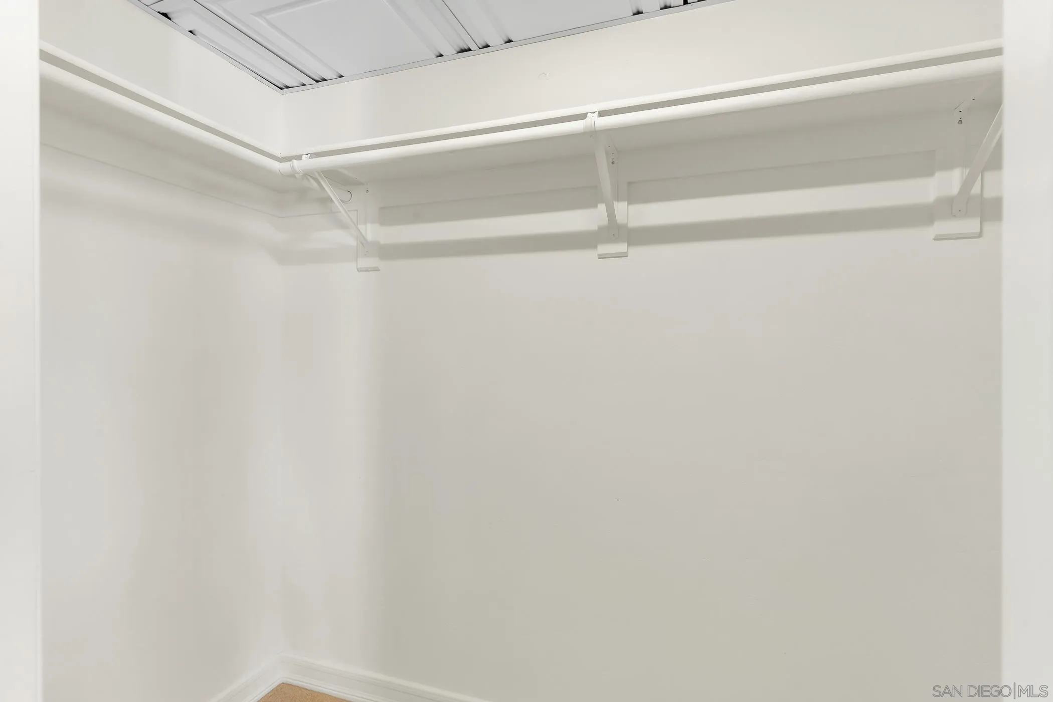 Photo #12: 260007818 Listing: Photo #12