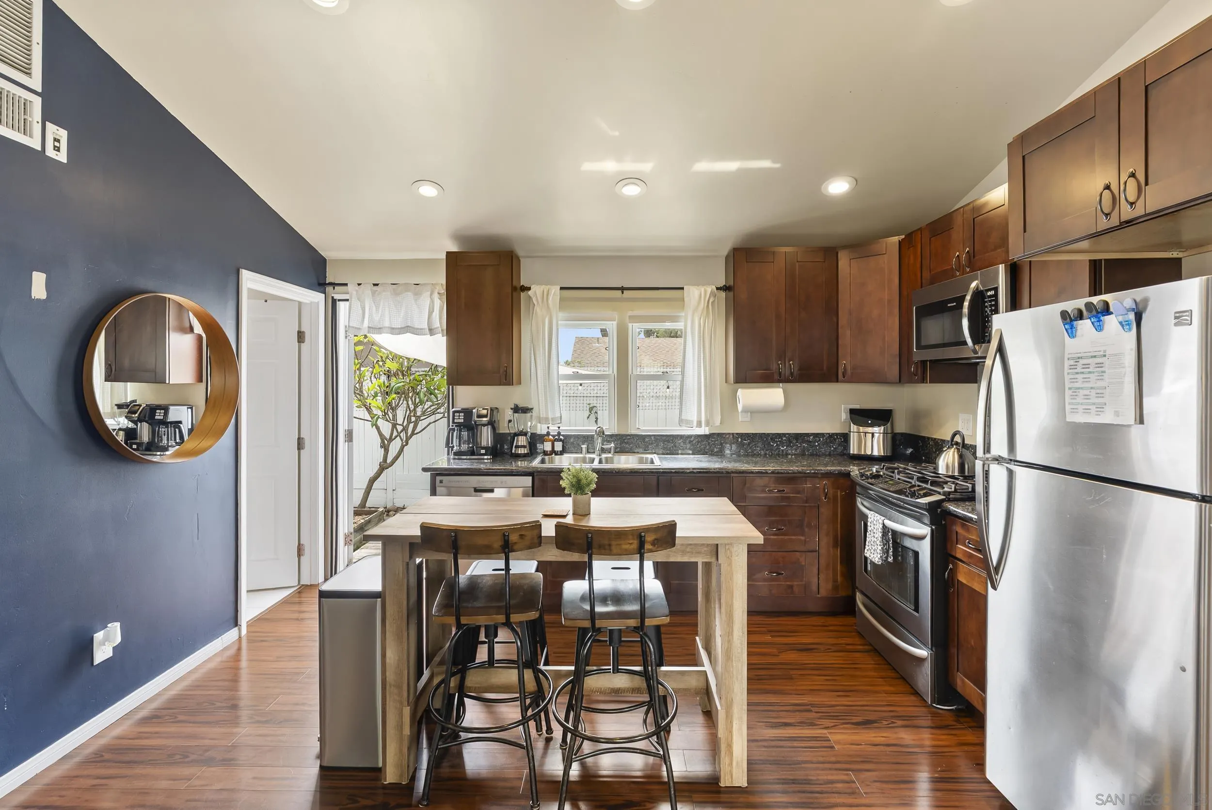 https://cdn.realtyfeed.com/cdn/127/260007825/563b9782fa6c5ac32276918c4d5370a4.webp