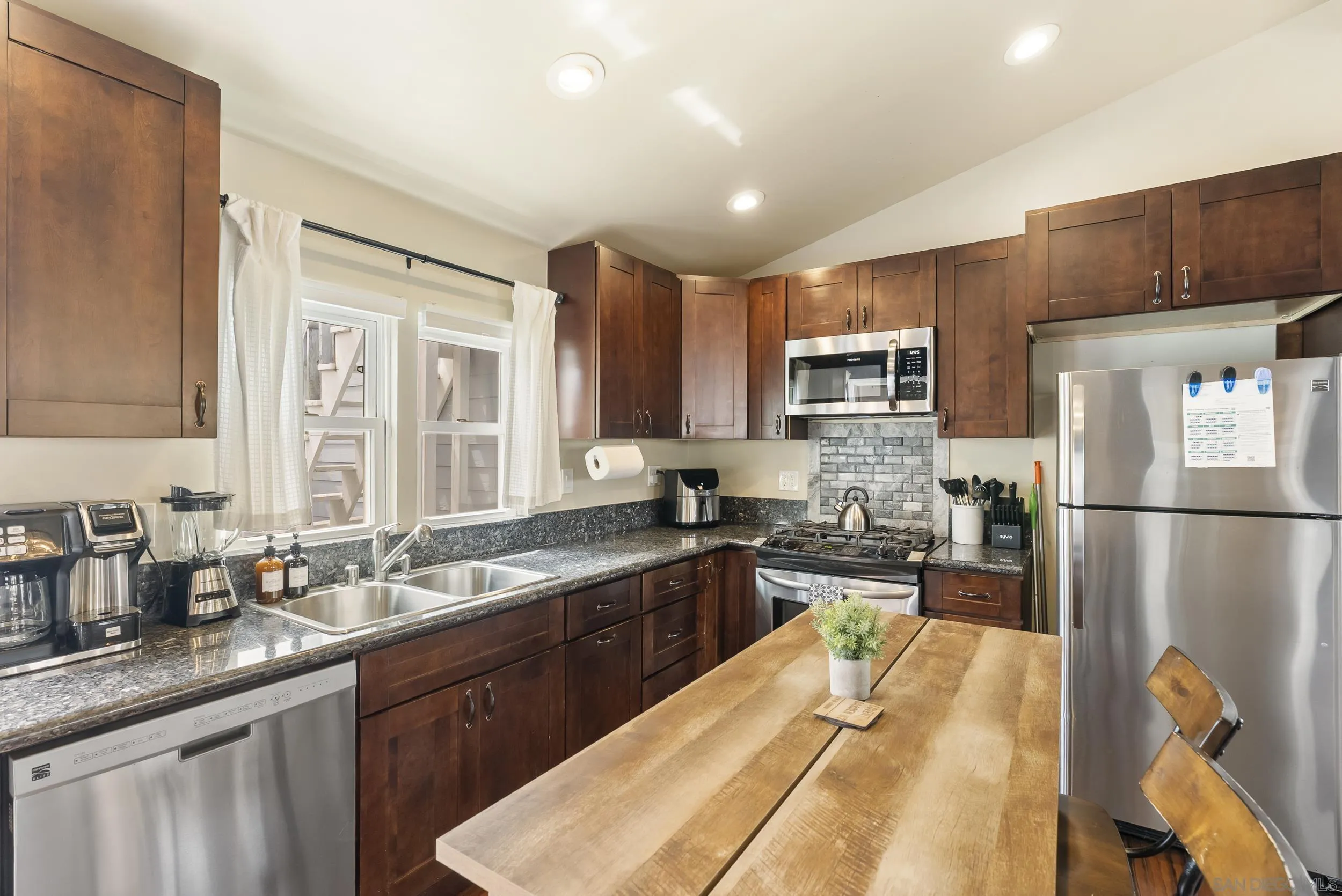 https://cdn.realtyfeed.com/cdn/127/260007825/7a3015438c14649345e305da618e4cca.webp