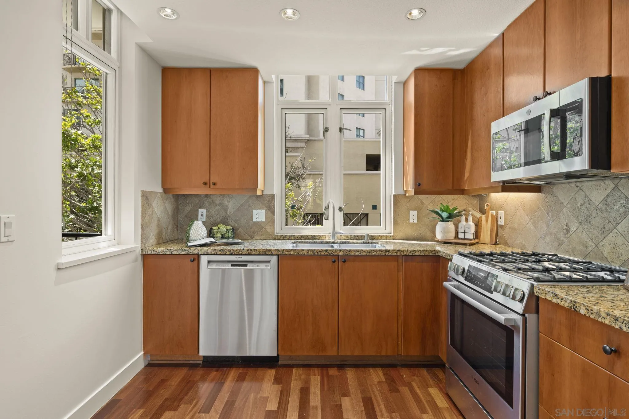 781 G St, San Diego, CA, 92101
