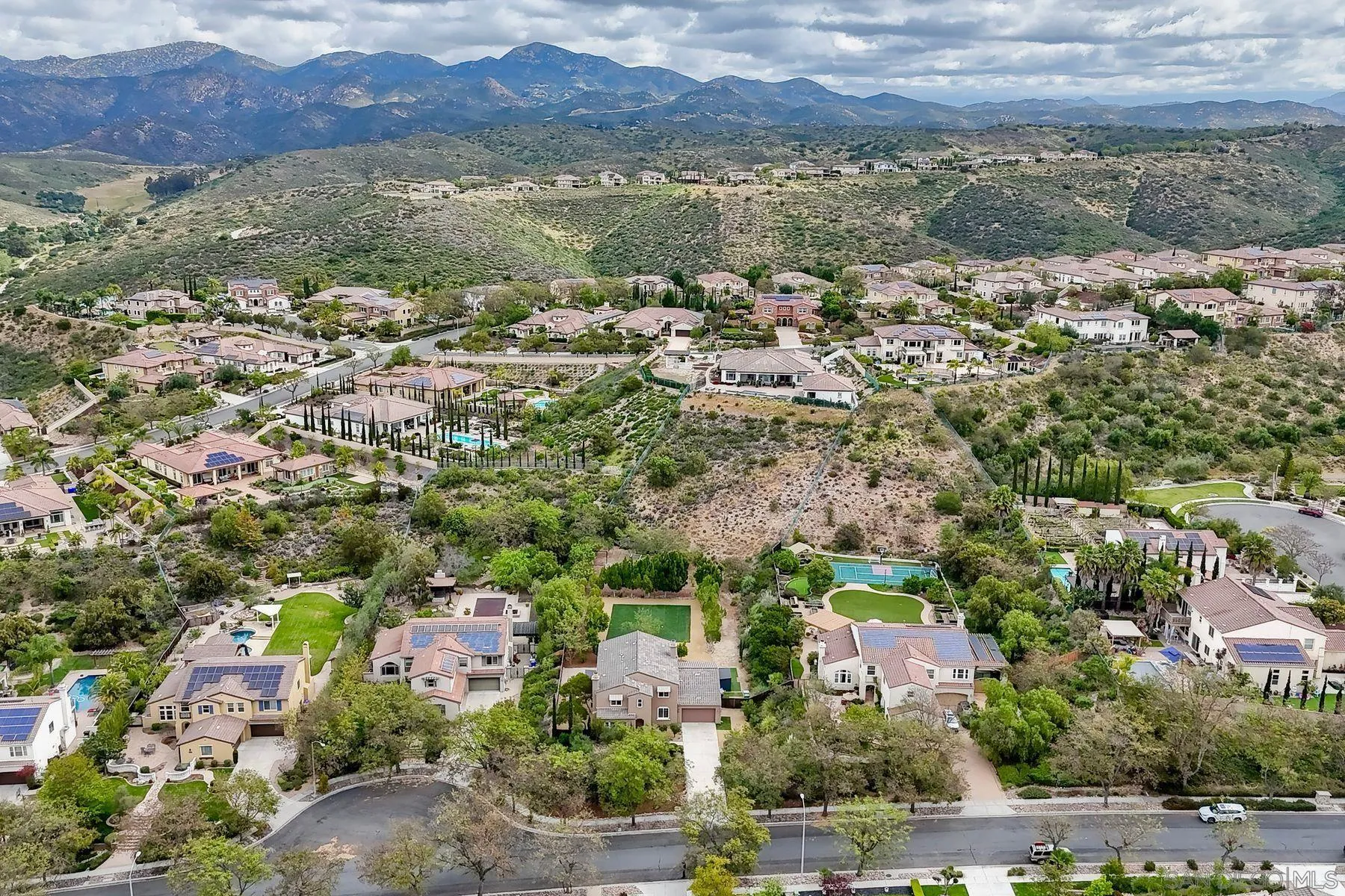 https://cdn.realtyfeed.com/cdn/127/260007830/28f66416cc4b56fcc6103385af7f3558.webp