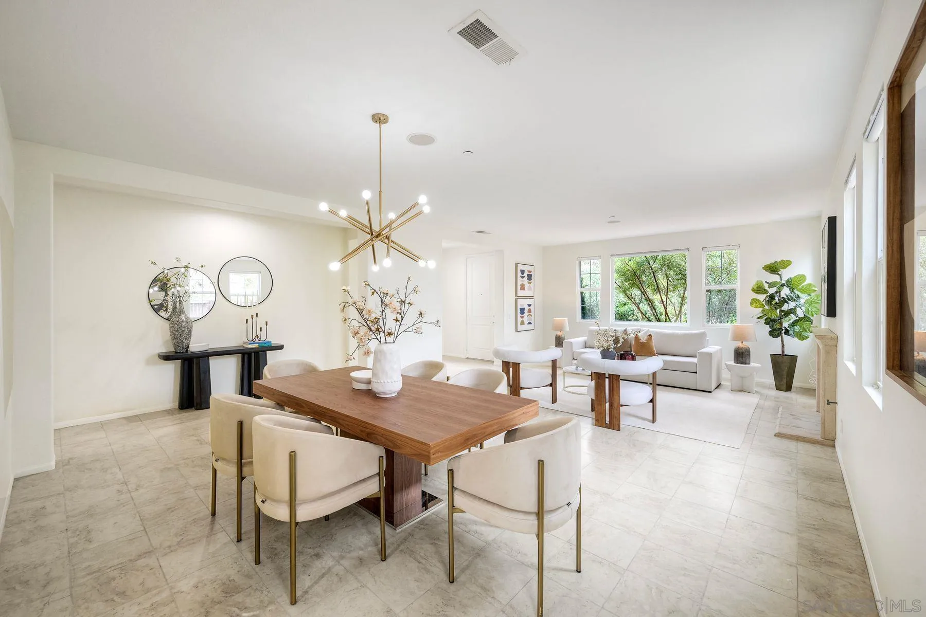 https://cdn.realtyfeed.com/cdn/127/260007830/31e9147d15863d5b378778edc501596f.webp