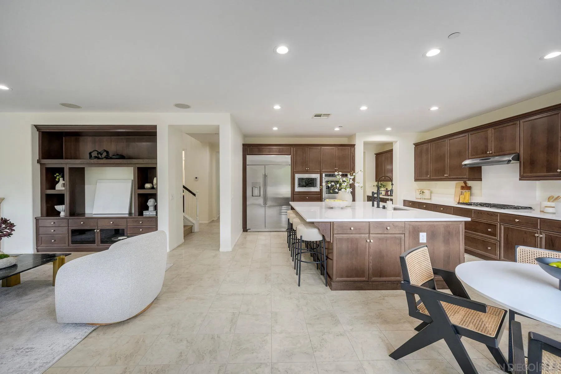 https://cdn.realtyfeed.com/cdn/127/260007830/7e26b00378bc25b2aac46324da611329.webp