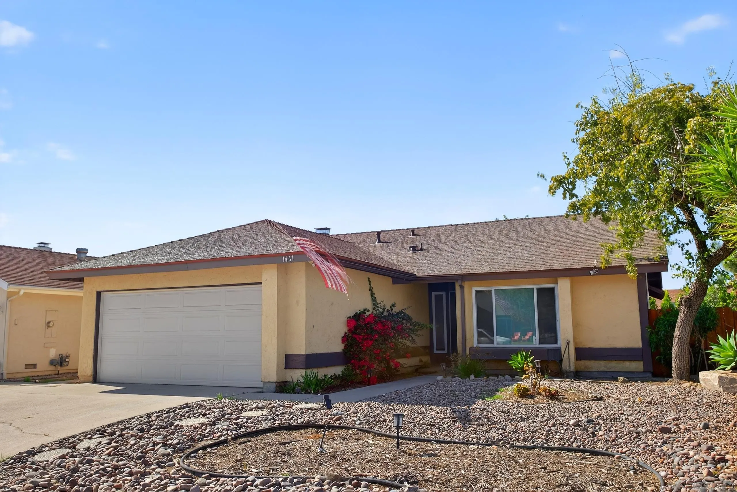 https://cdn.realtyfeed.com/cdn/127/260007832/a921af6d371f465762899c4c48d194f8.webp