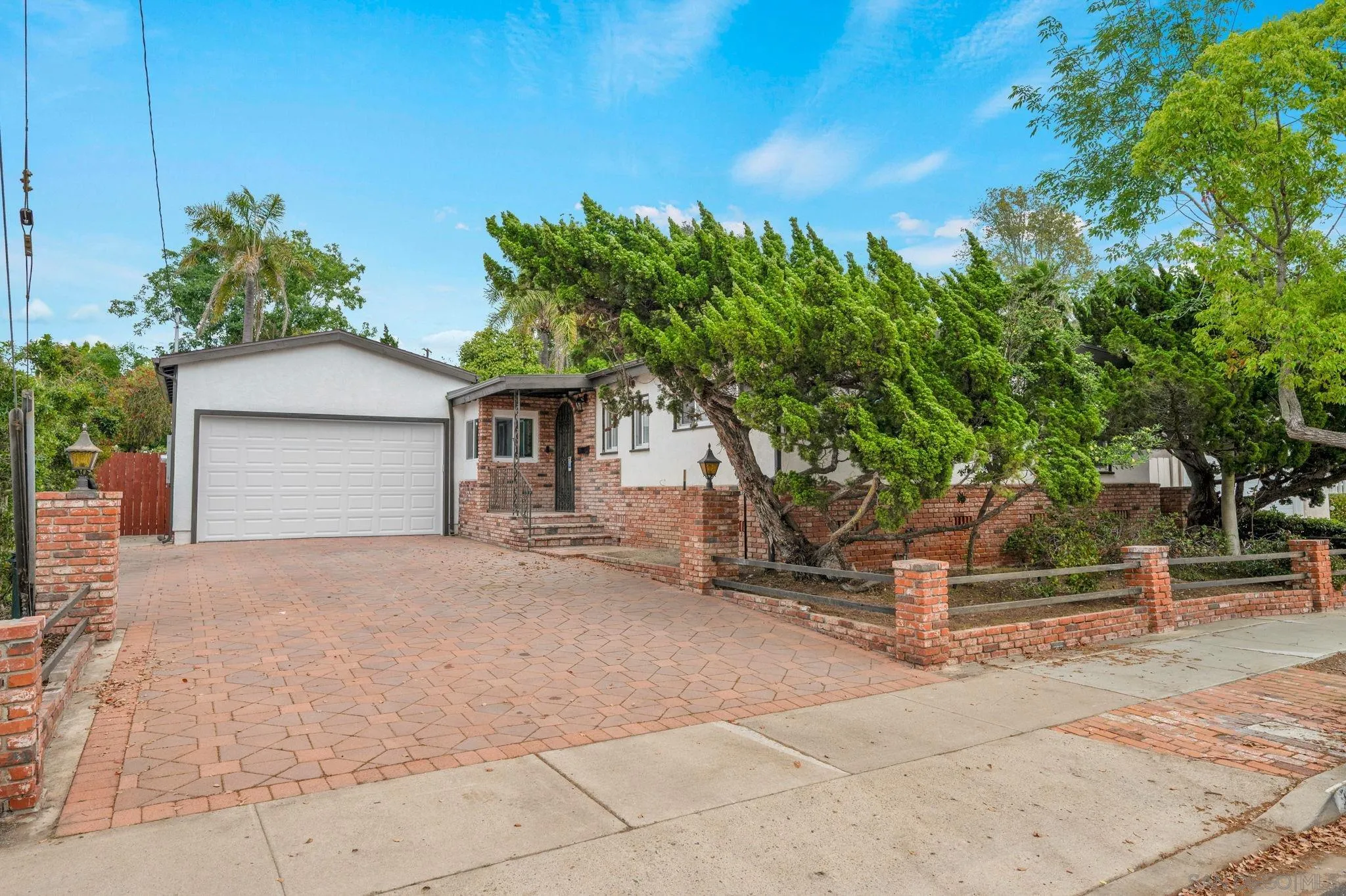 Featured listings