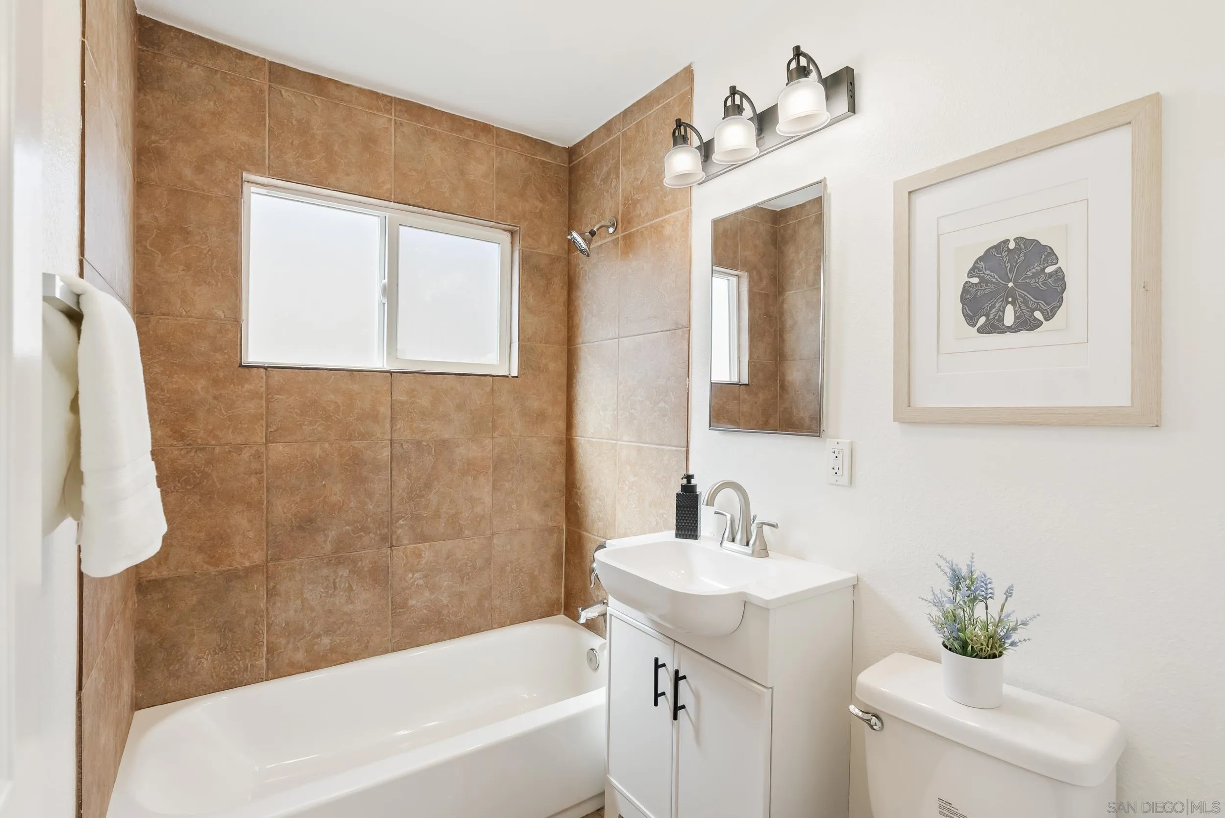 Photo #7: 260007838 Listing: Photo #7