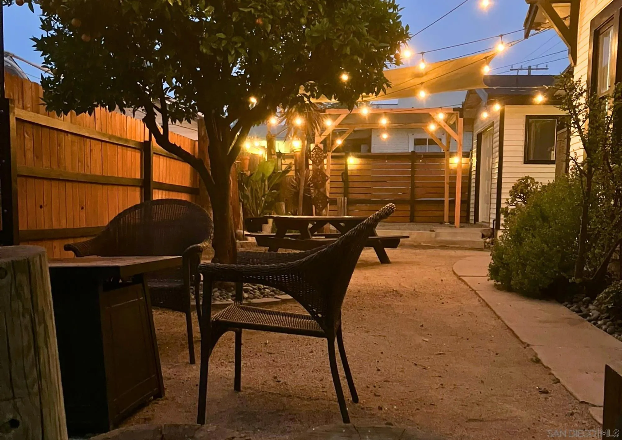 https://cdn.realtyfeed.com/cdn/127/260007840/9910a0b5b4883e5d1583b2efec552851.webp