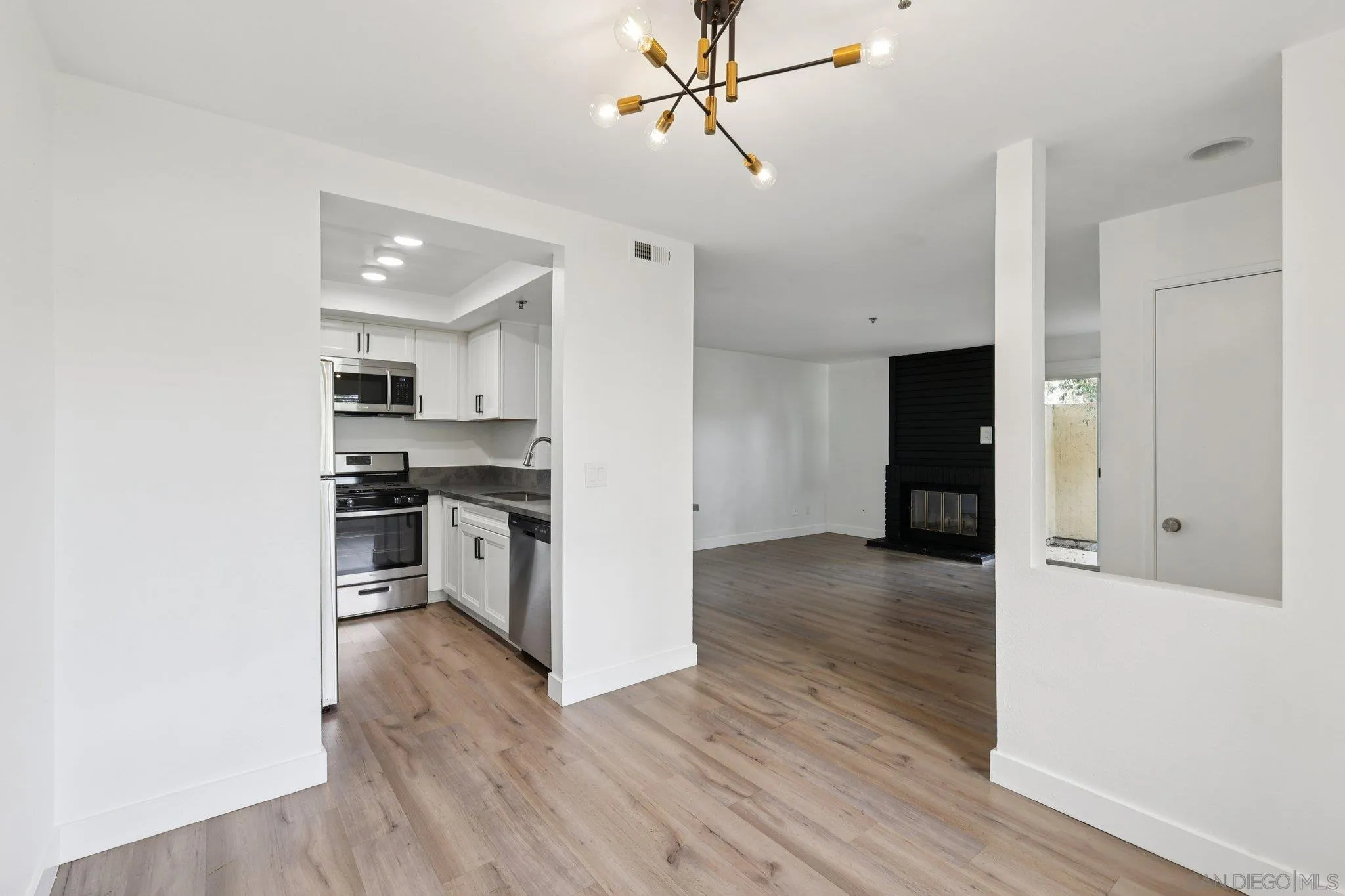 2077 Lakeridge Circle UNIT 104, Chula Vista, CA, 91913