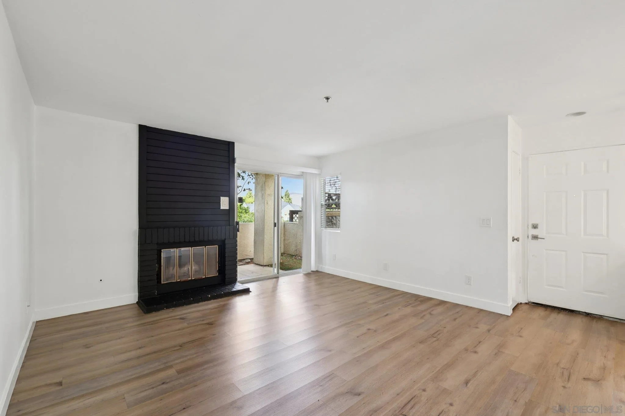 https://cdn.realtyfeed.com/cdn/127/260007849/4e0b3cd2d1ac4f6114302949aac16d64.webp
