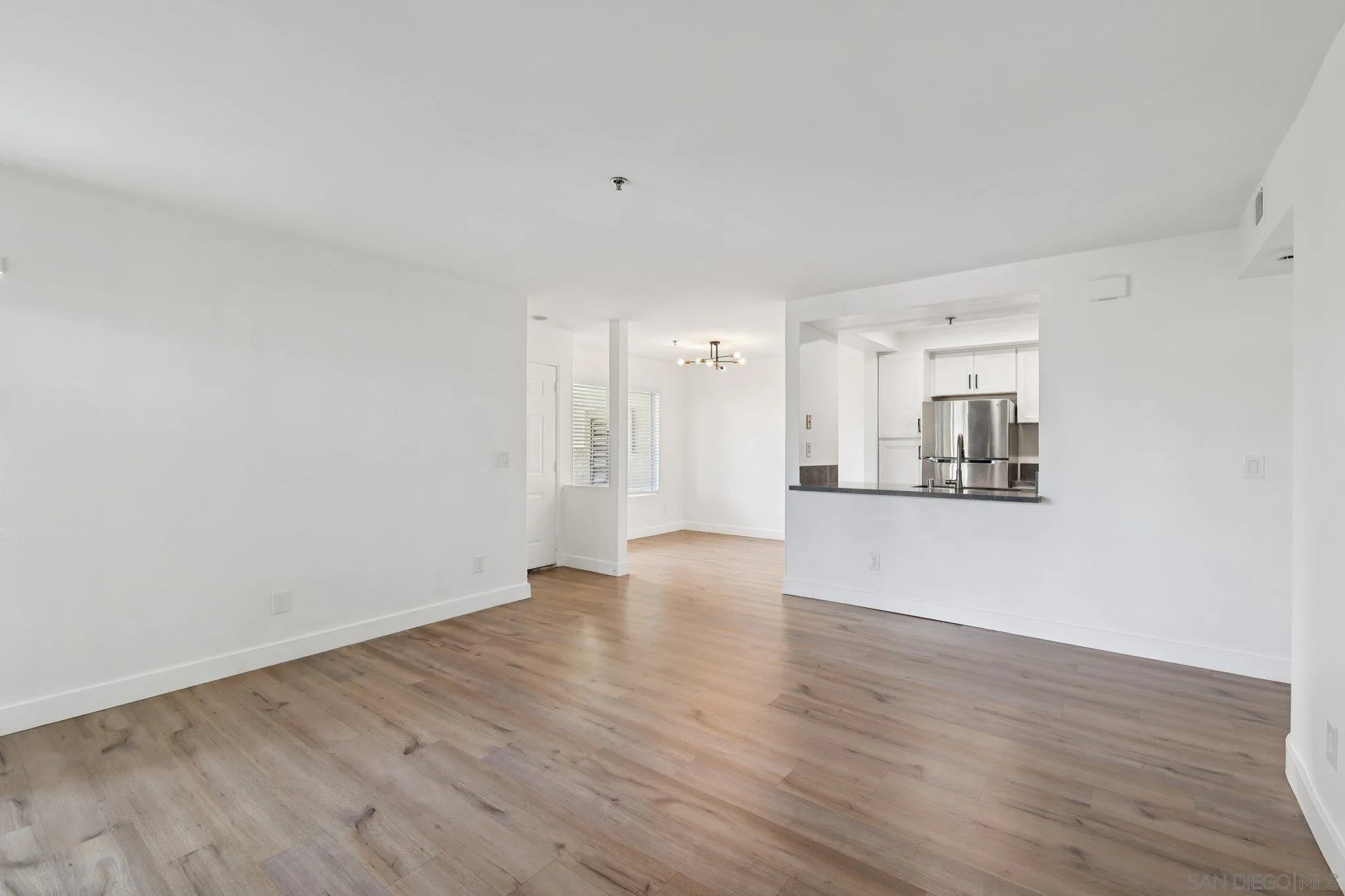 https://cdn.realtyfeed.com/cdn/127/260007849/4f017b0fbacd769f92550048d66f539c.webp