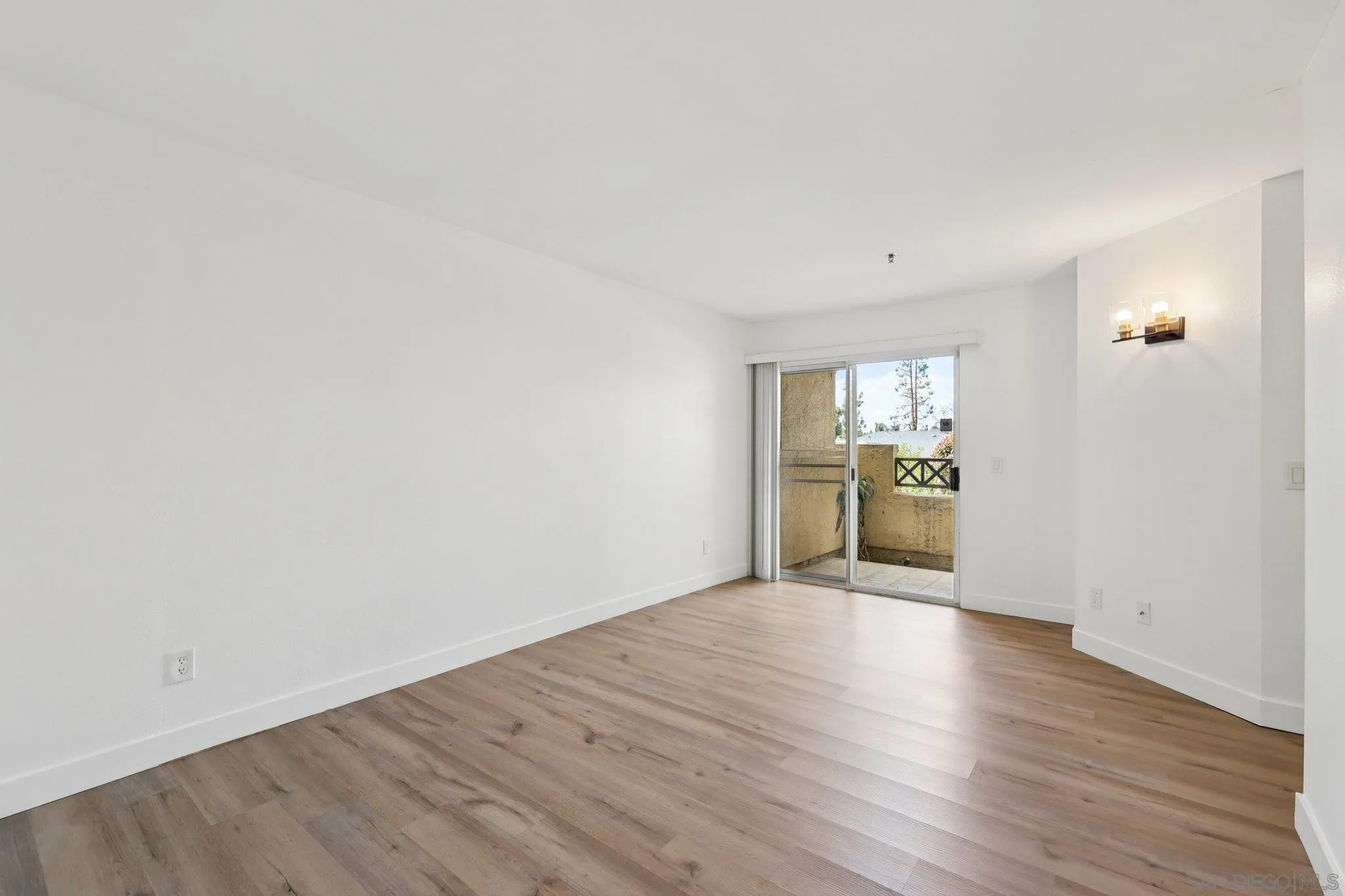 https://cdn.realtyfeed.com/cdn/127/260007849/90bbd61dde3a532d1d34c9d59cb0752b.webp
