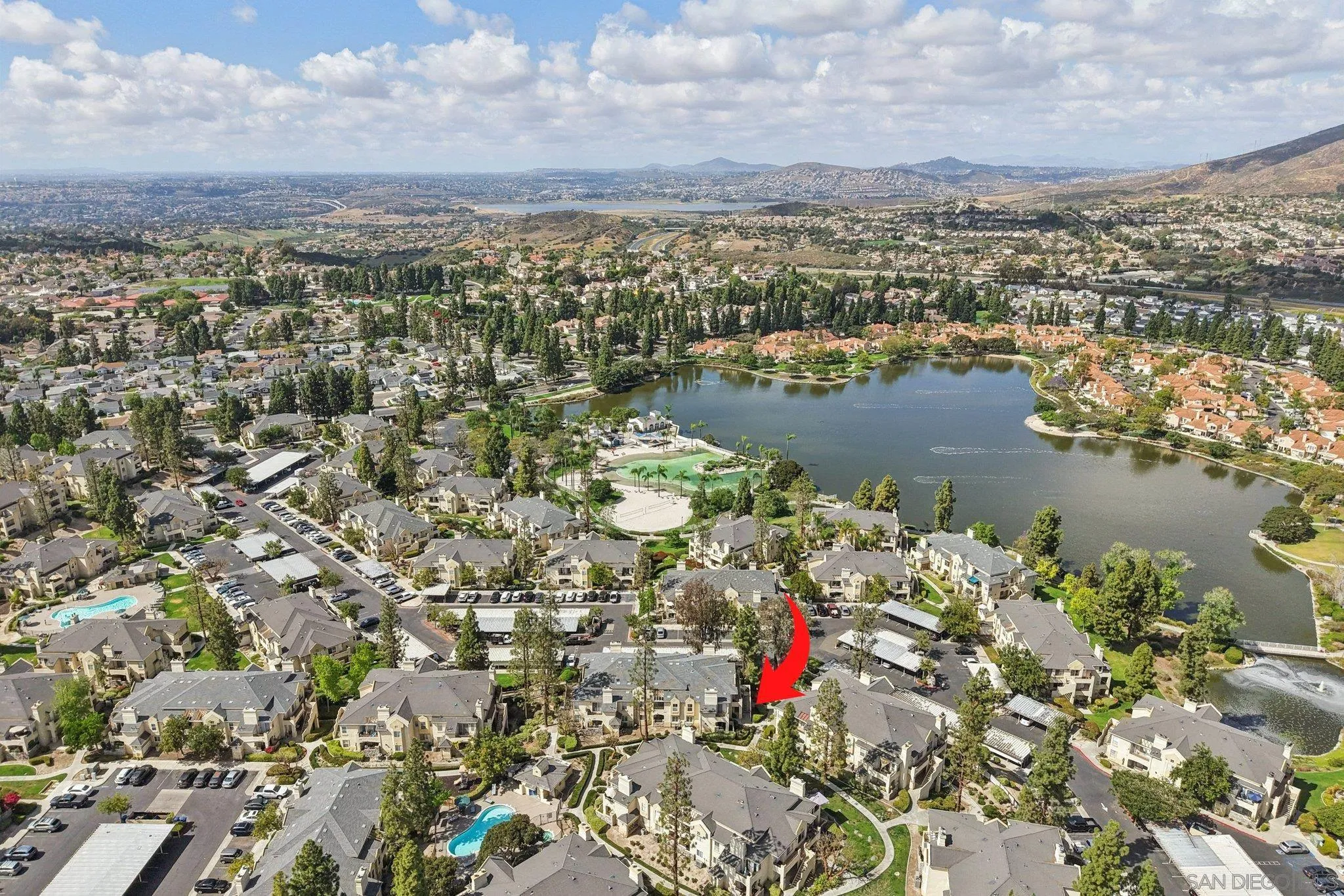 https://cdn.realtyfeed.com/cdn/127/260007849/94415affeb96c023f35478b1987e04c2.webp