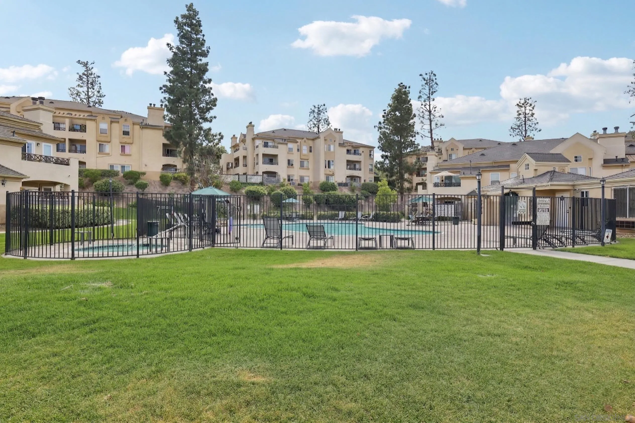 2077 Lakeridge Circle UNIT 104, Chula Vista, CA, 91913
