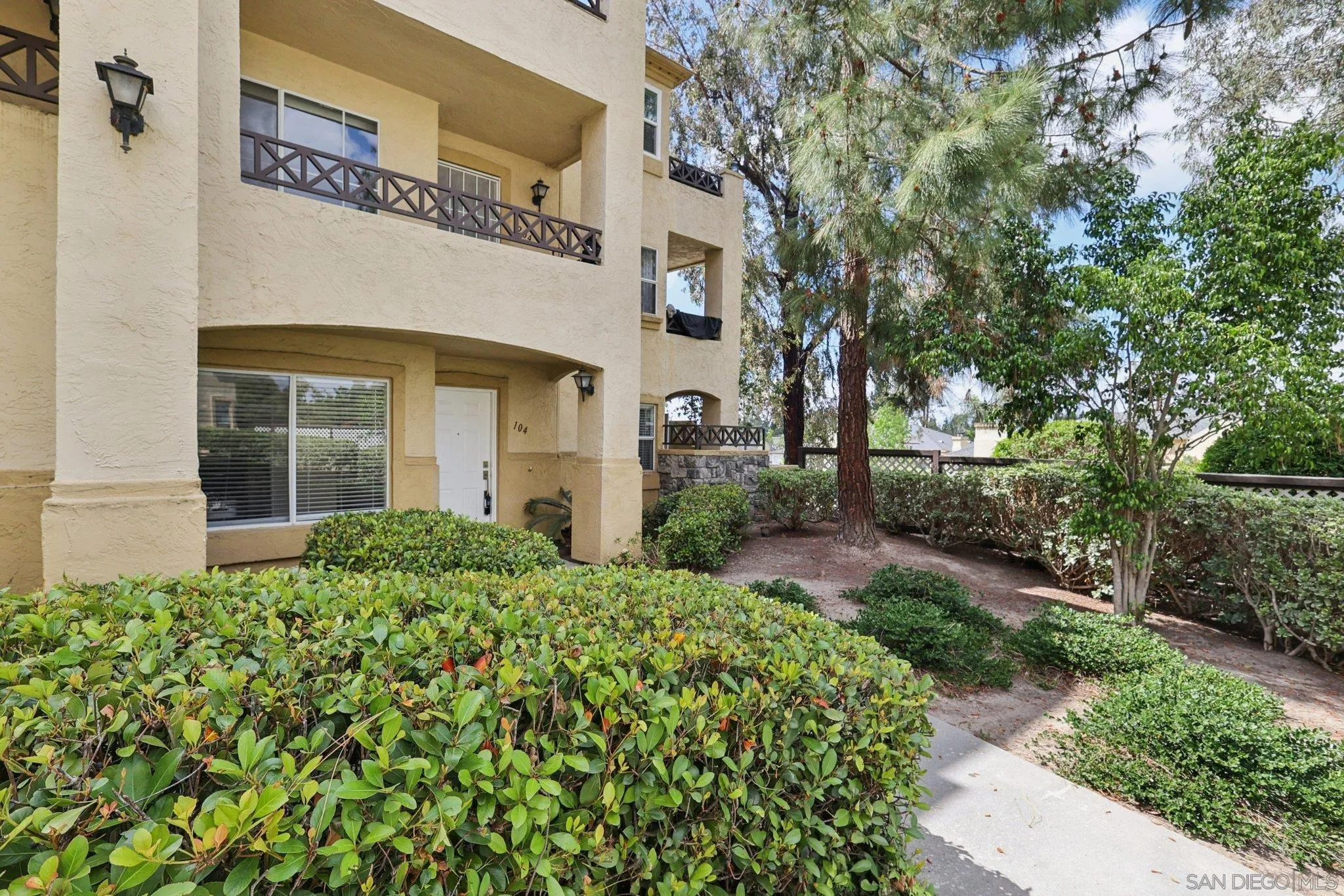 2077 Lakeridge Circle UNIT 104, Chula Vista, CA, 91913