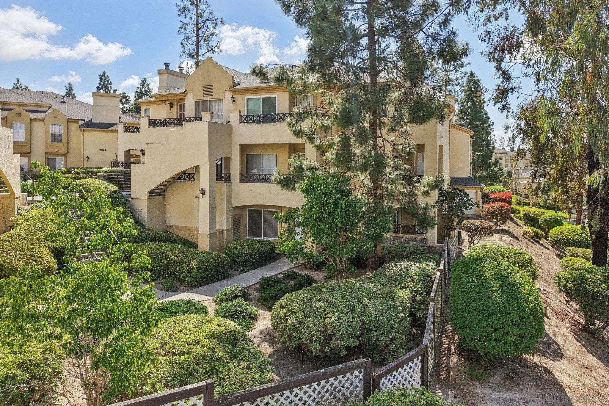 https://cdn.realtyfeed.com/cdn/127/260007849/ccc8dbbb95273e796cd4fc79270680a1.webp