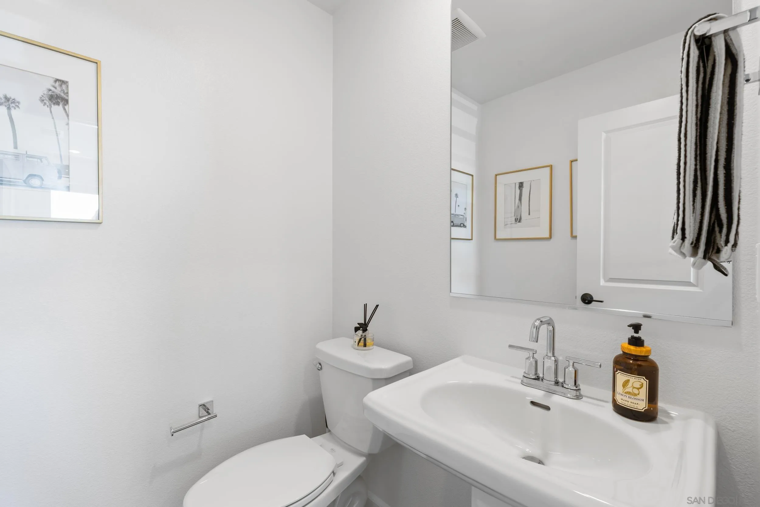 Photo #11: 260007851 Listing: Photo #11