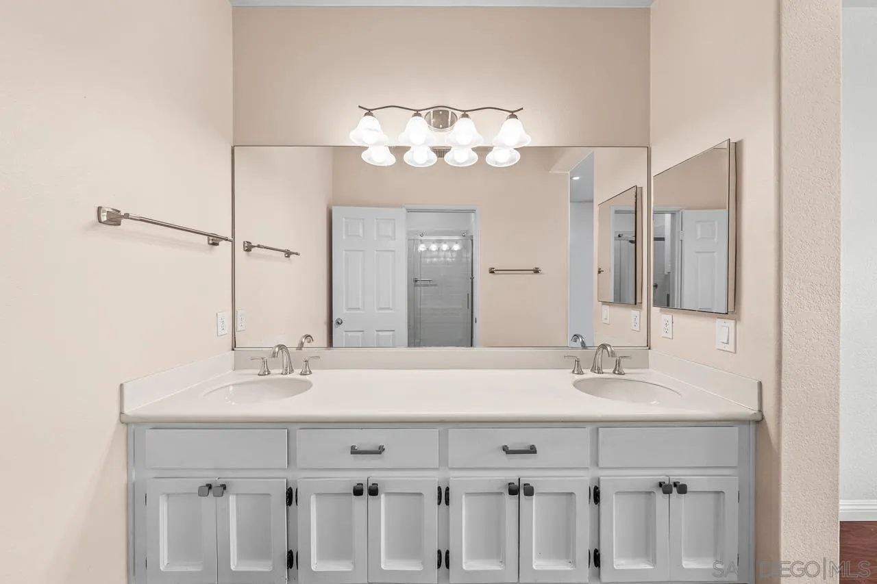 Photo #29: 260007854 Listing: Photo #29